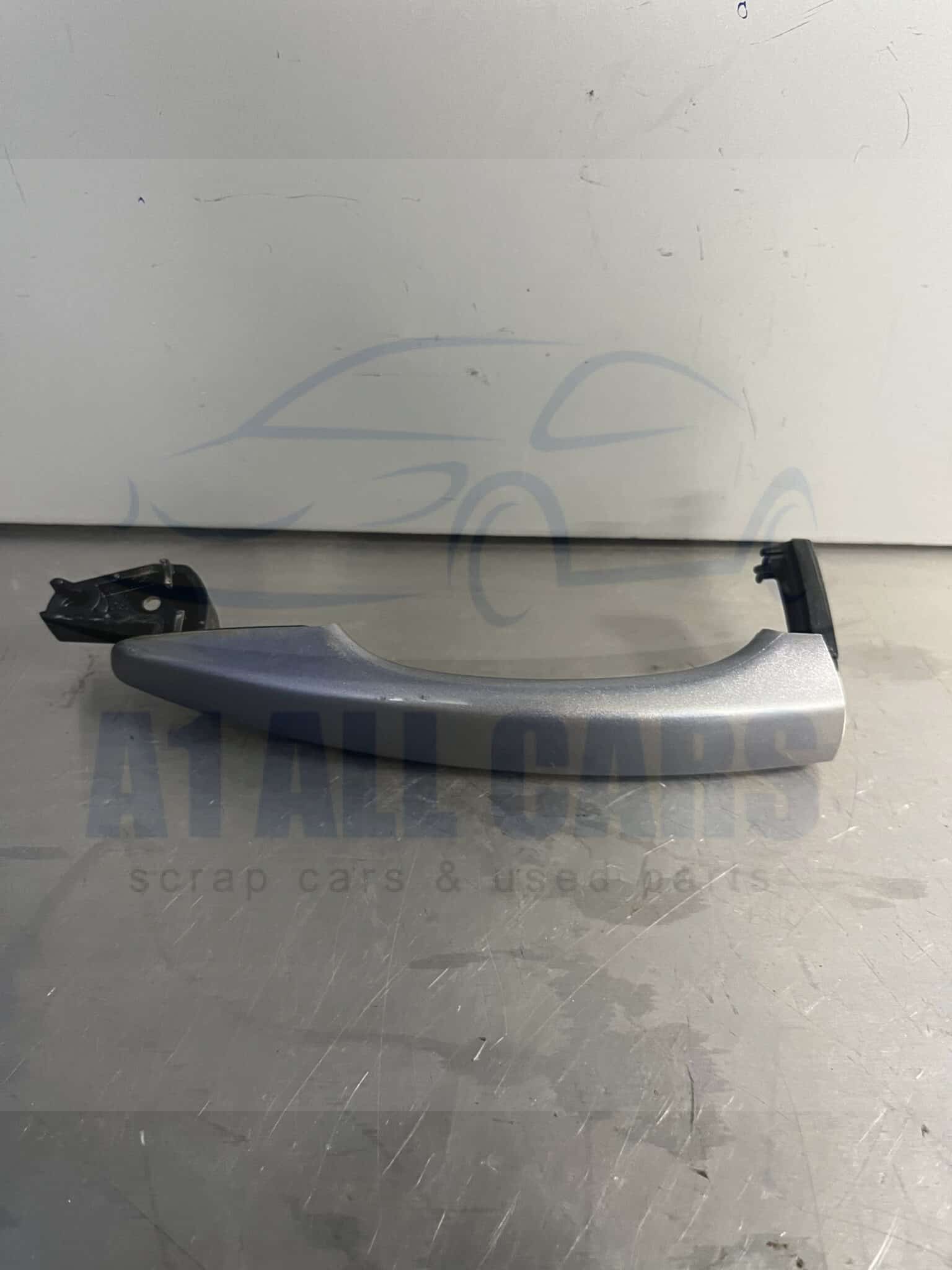 Peugeot 2008 2019-2024 5 Door Rear Exterior Door Handle – Silver KCA Colour Code ( Fits Near Side And Off Side Rear )