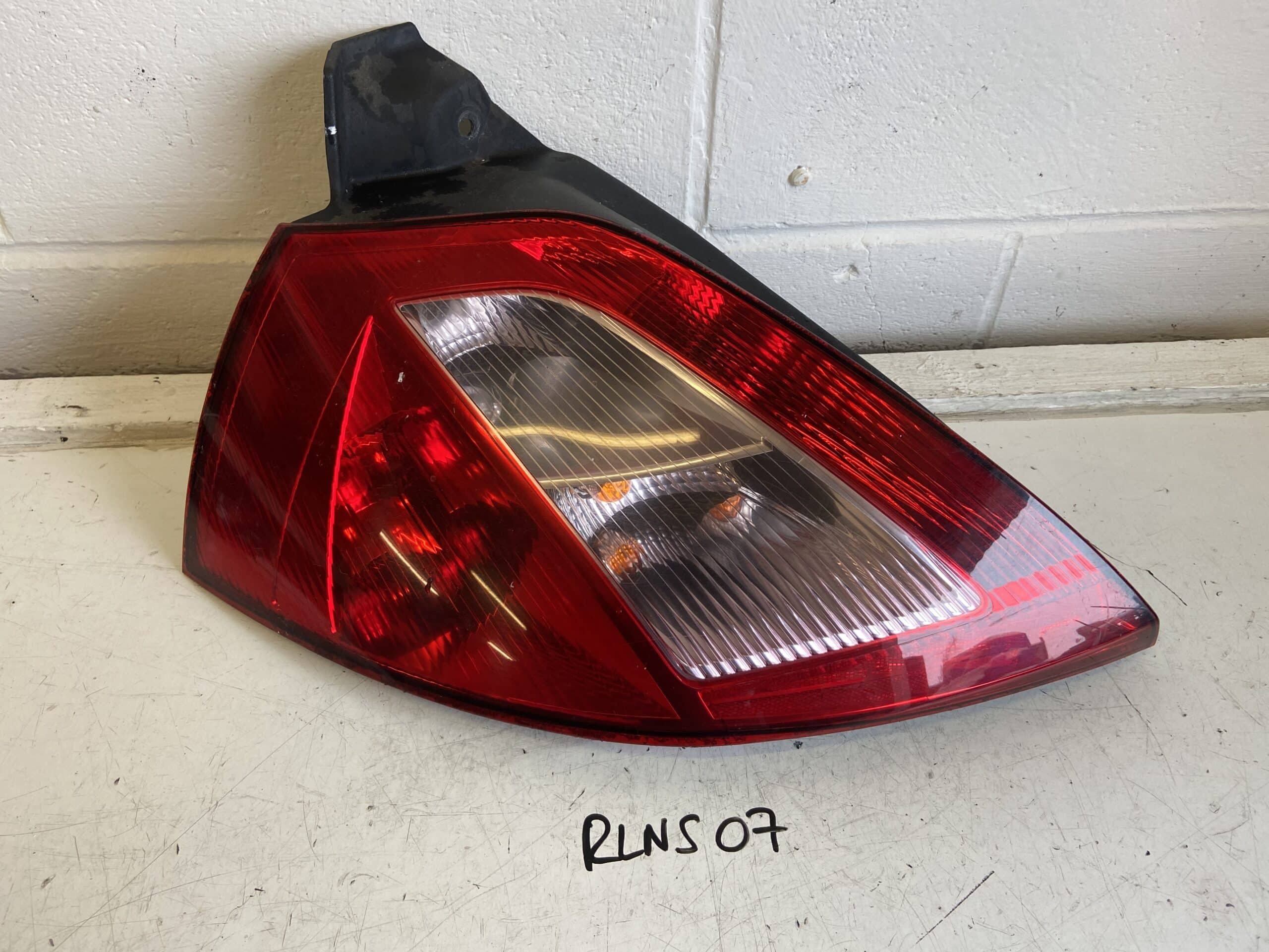 Renault Megane 2003-2006 Hatchback Near Side Rear Taillamp