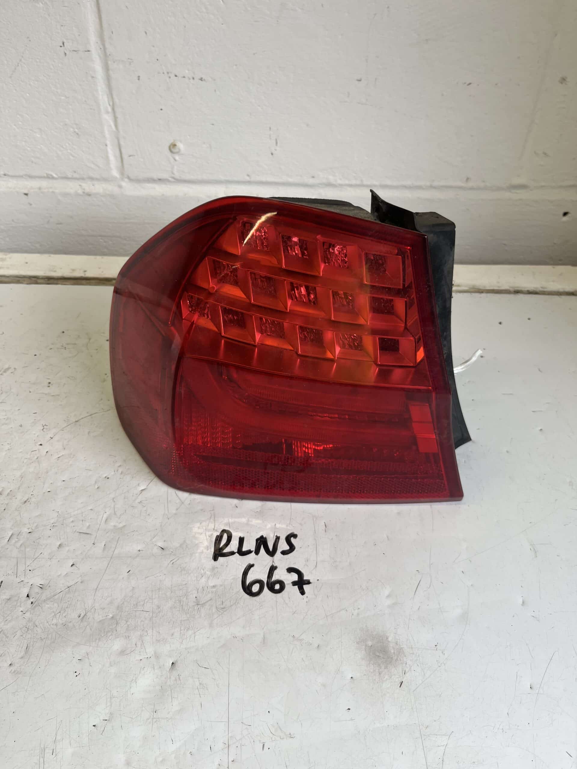 BMW 3 Series 2007-2011 5 Door Saloon Near Side Taillamp – LED
