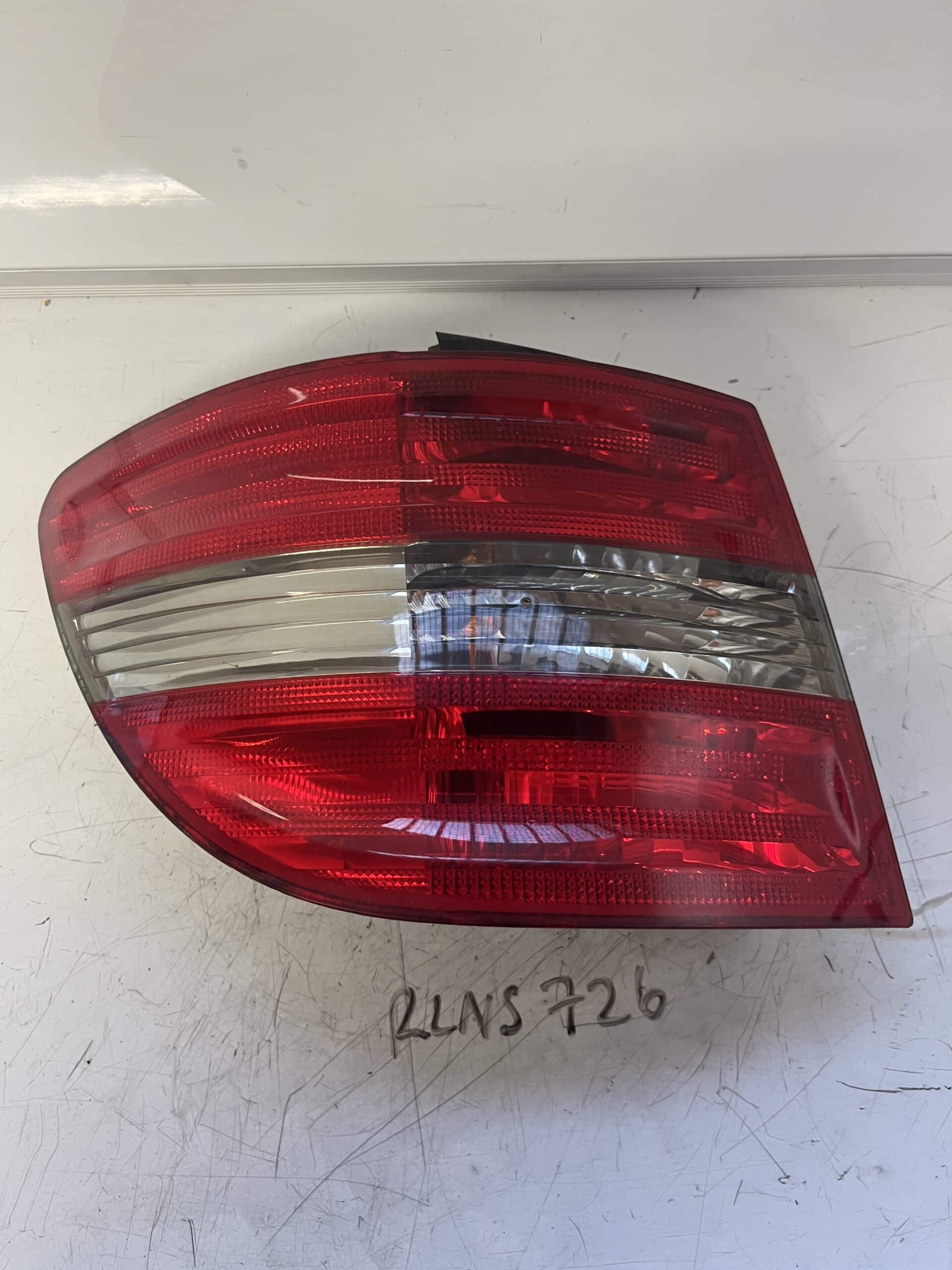 Mercedes B Class 2005-2011 5 Door Hatchback Near Side Taillamp ( Halogen )