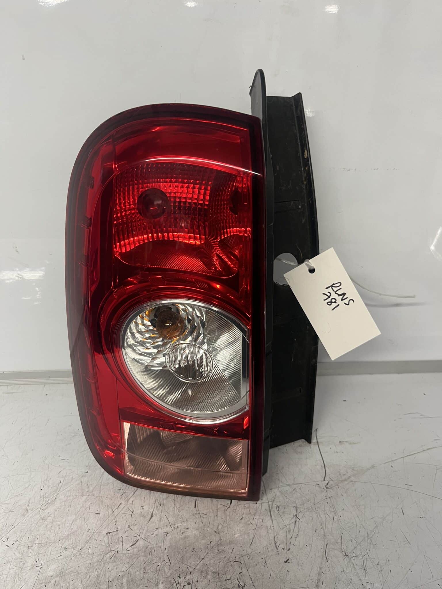 Dacia Duster 2010-2014 5 Door Hatchback Near Side Taillamp