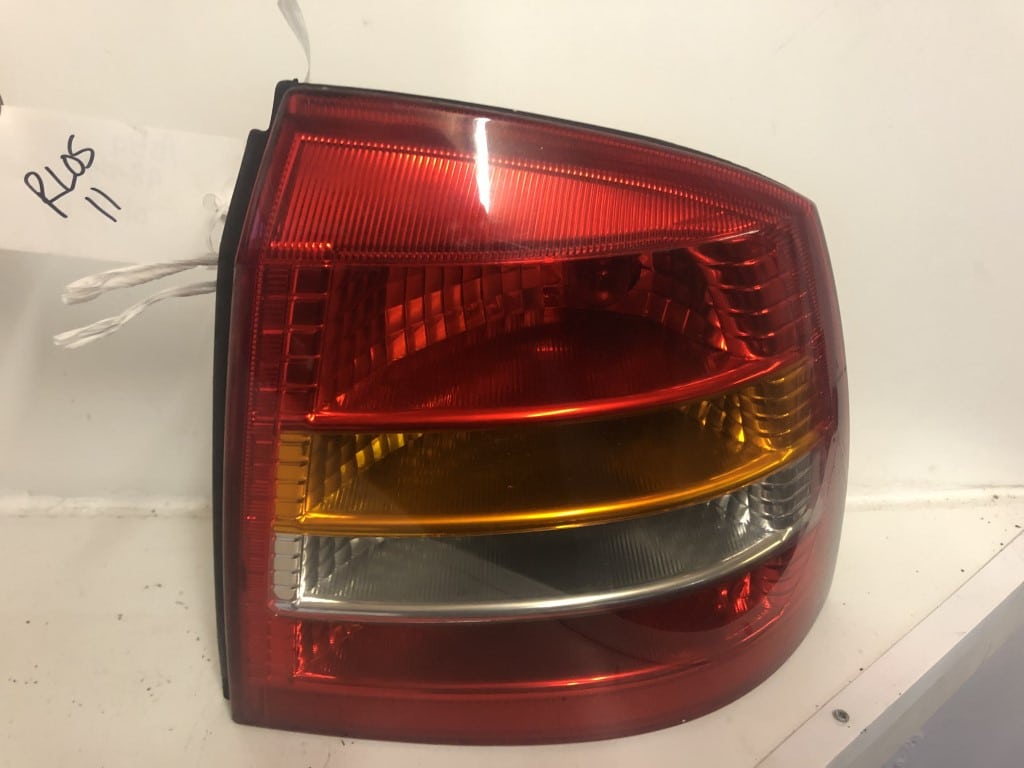 Vauxhall Astra 1998-2004 Hatchback Off Side Rear Taillamp