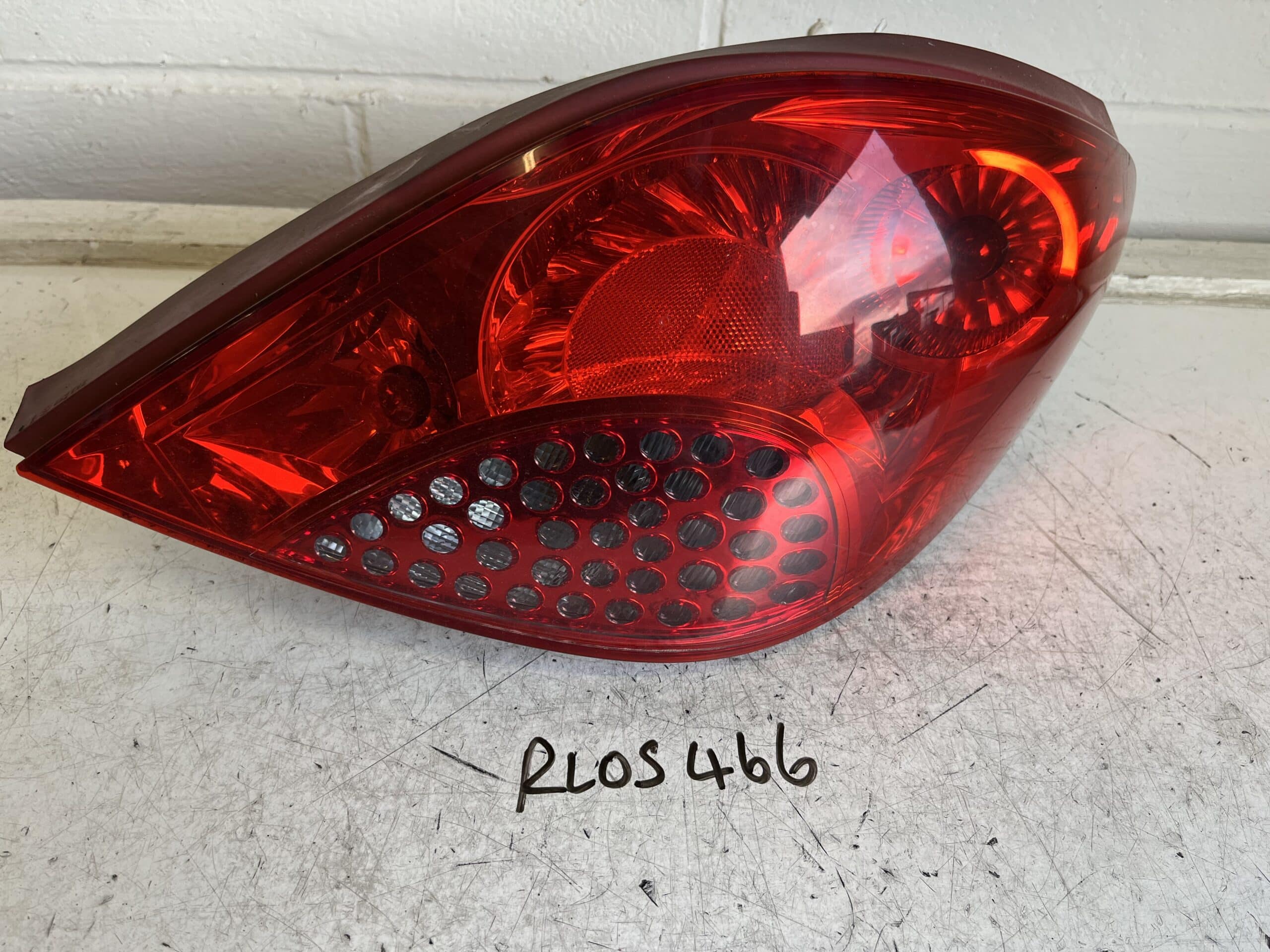 Peugeot 207cc 2006-2009 Coupe Off Side Taillamp