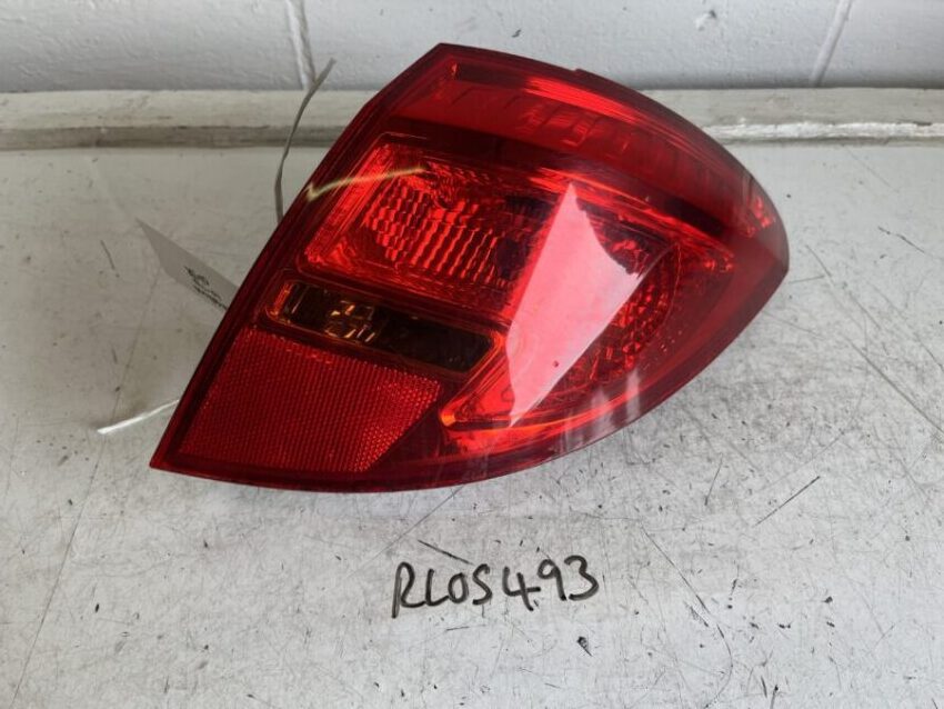 Vauxhall Meriva 2010-2014 Hatchback MPV Off Side Rear Taillamp