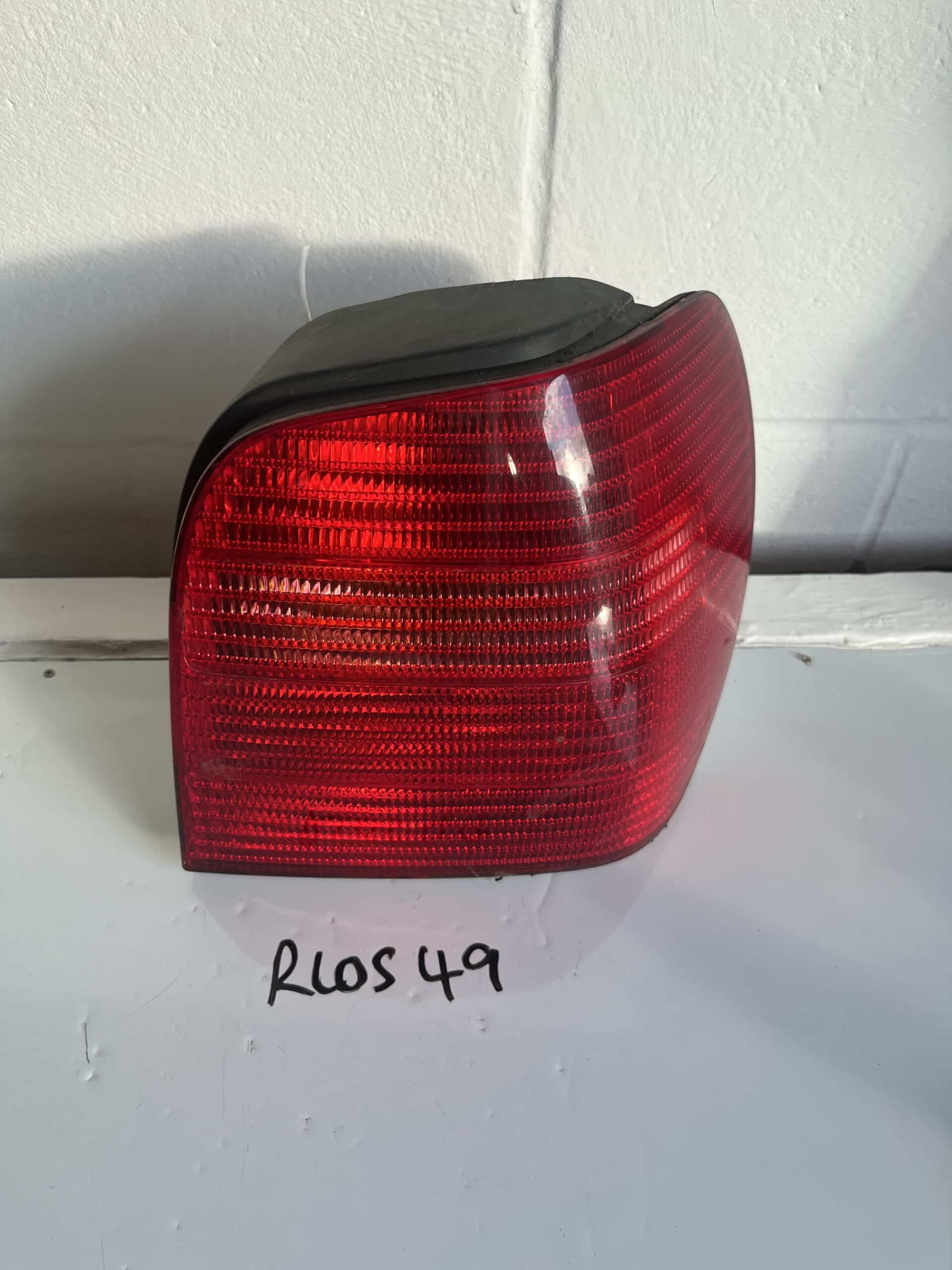 Volkswagen Polo 2000-2002 3 or 5 Door Hatchback Off Side Rear Taillamp