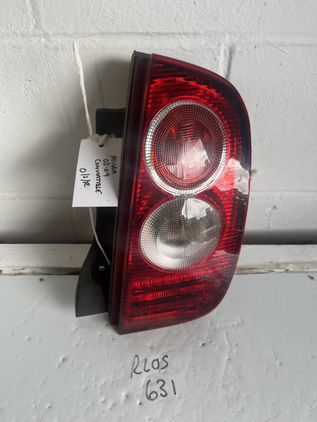Nissan Micra 2003-2009 Convertible Off Side Taillamp