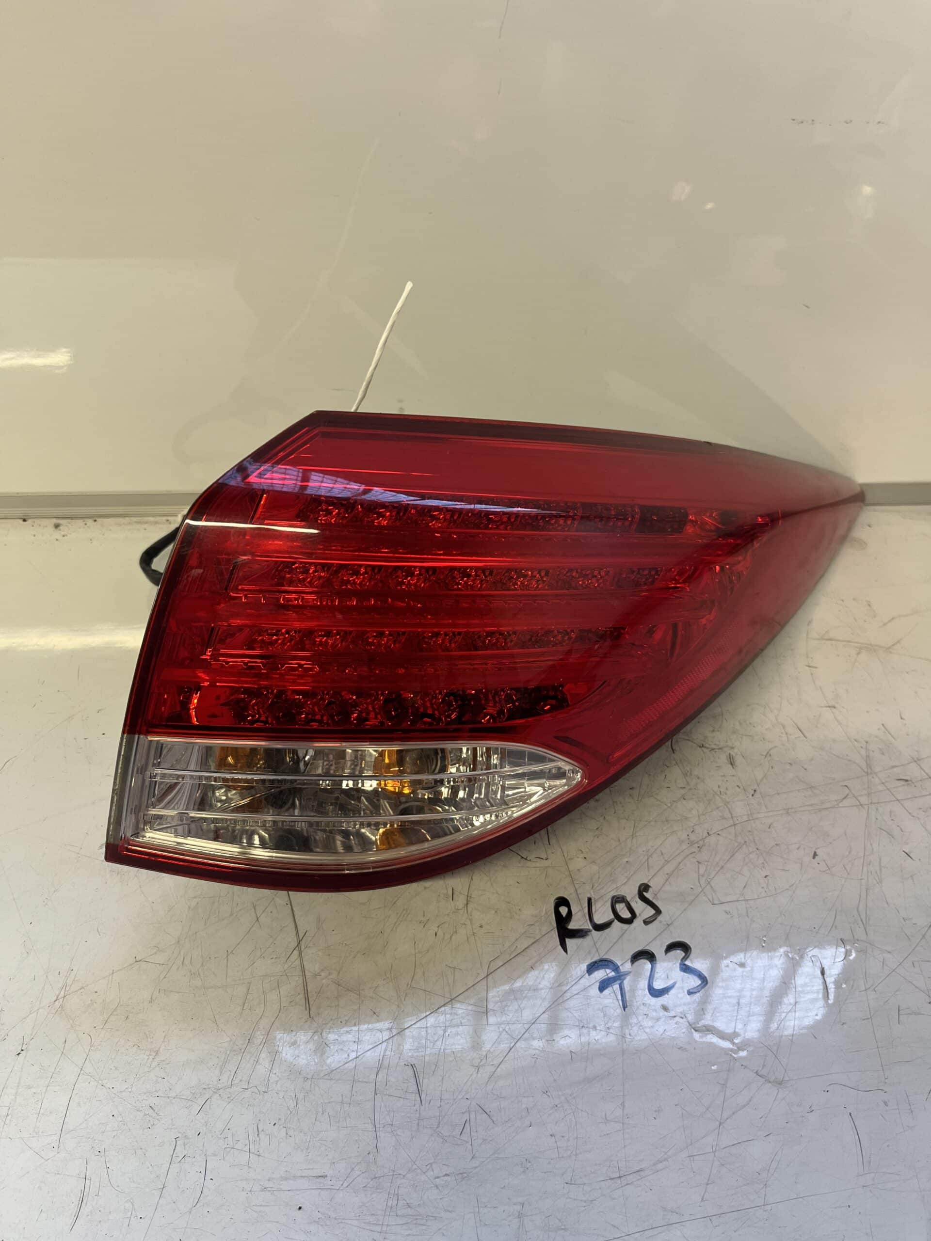Hyundai i40 2011-2015 Estate Off Side Taillamp – 92402-3Z000