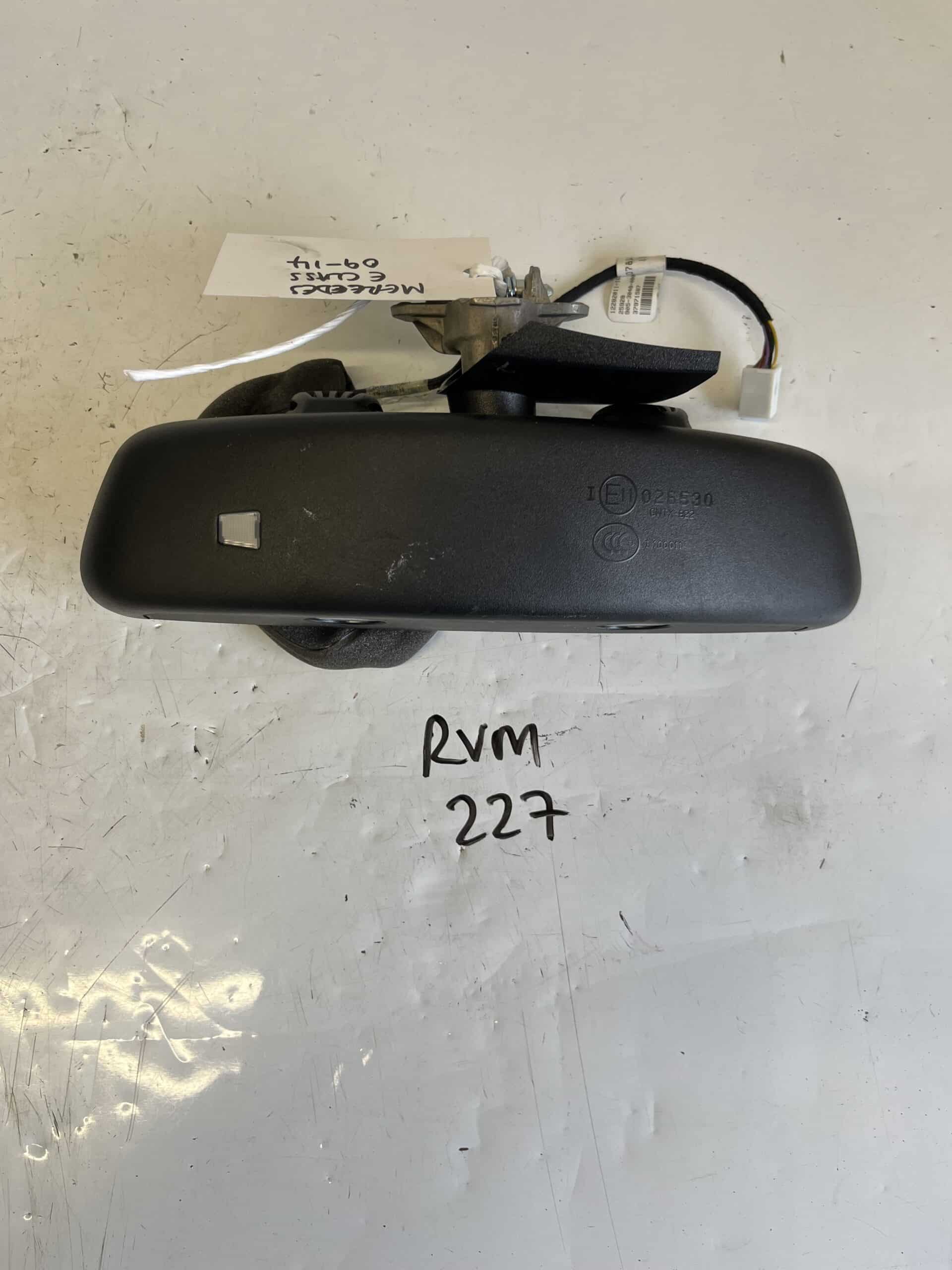 Mercedes E Class 2009-2014 Rear View Mirror With Courtesy Light