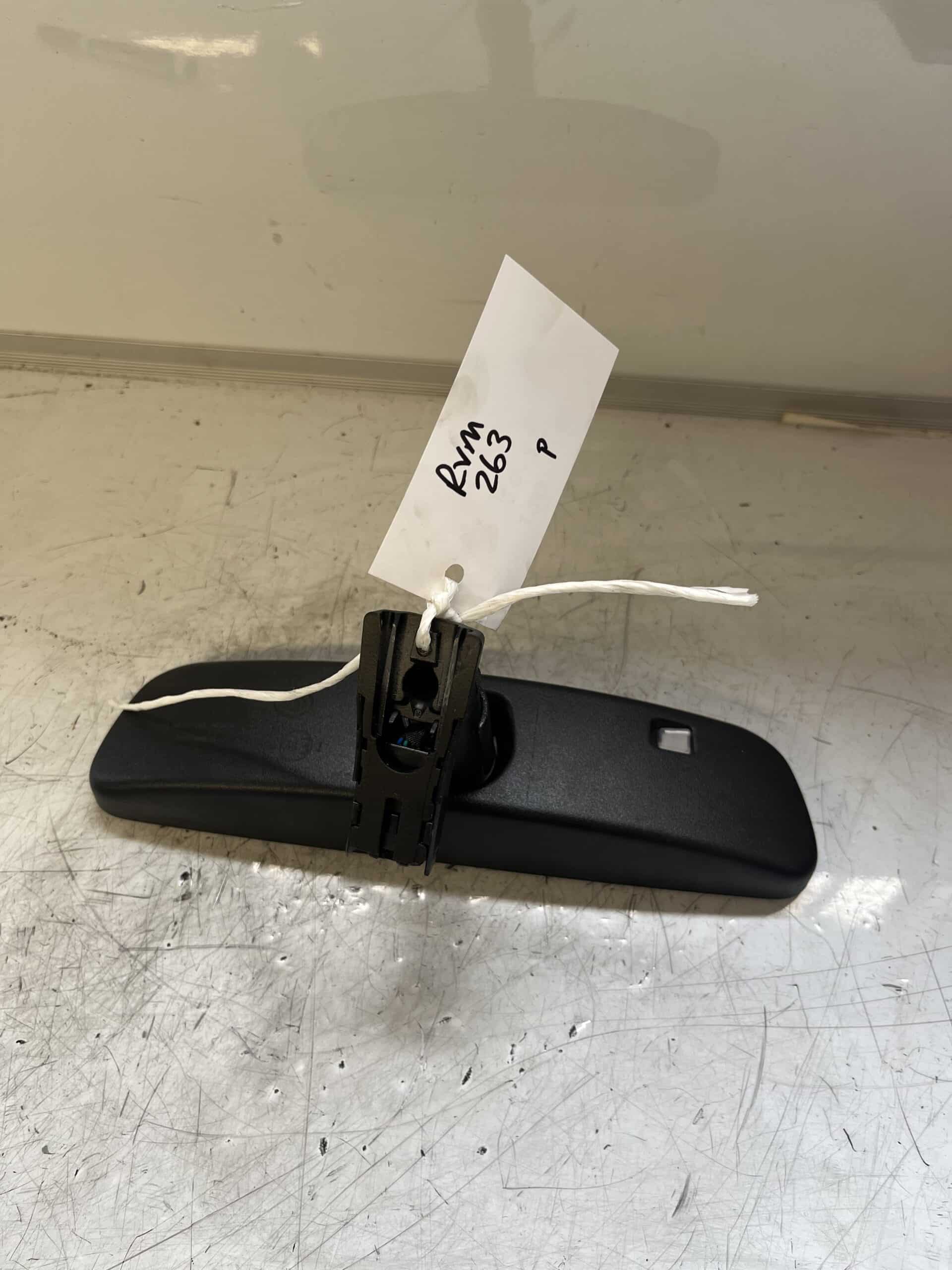 Hyundai i20 2020-2025 Rear View Mirror – ( 5 Pin Plug )