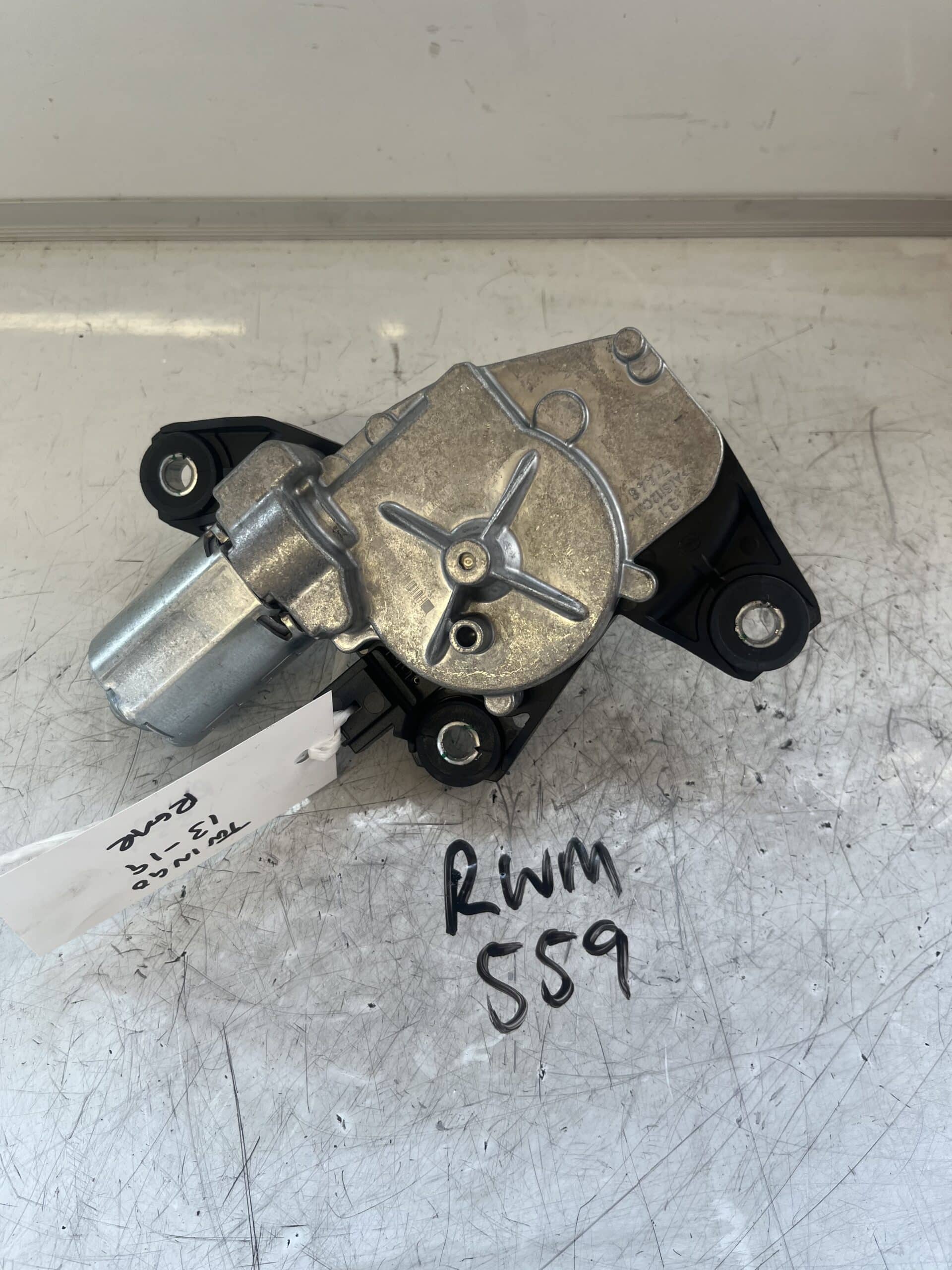 Renault Twingo 2013-2019 Hatchback Rear Wiper Motor – 287109757R / 0390205014