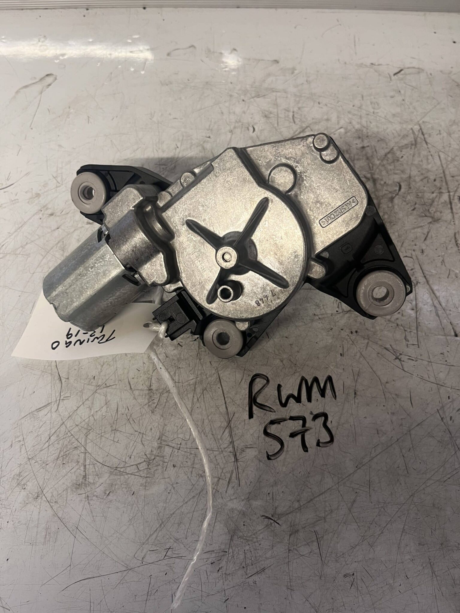 Renault Twingo 2013-2019 Hatchback Rear Wiper Motor – 287108228R / 0390205007