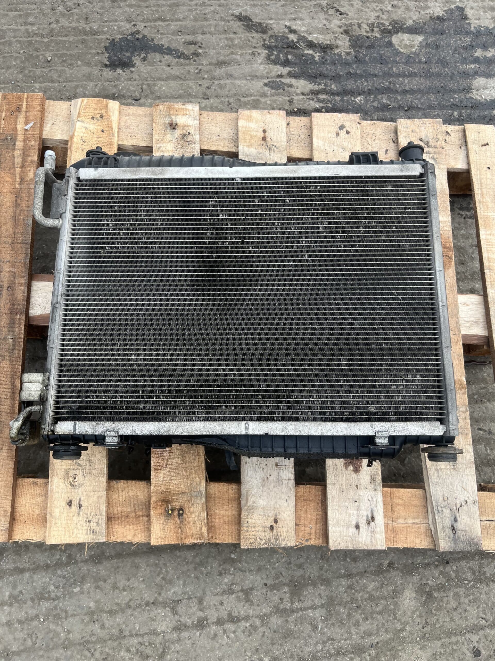 Ford Fiesta 2012-2017 1.0 Petrol Radiator Pack With AC