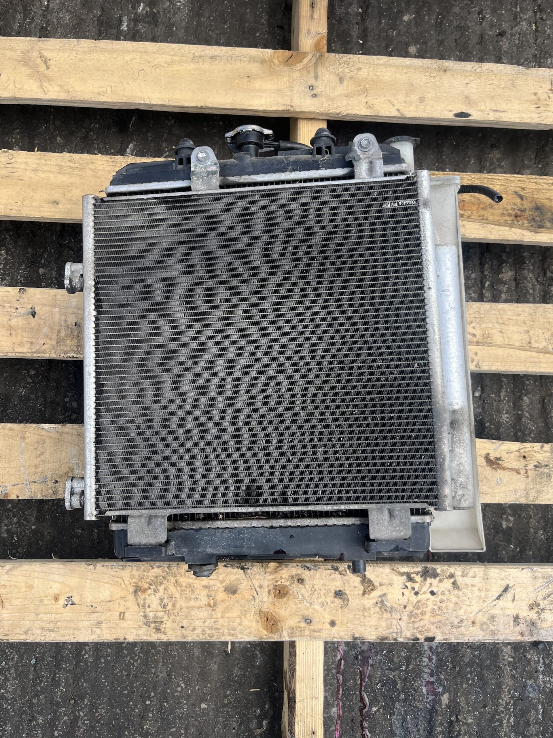 Toyota Aygo 2014-2021 1.0 Petrol Manual Radiator Pack With AC