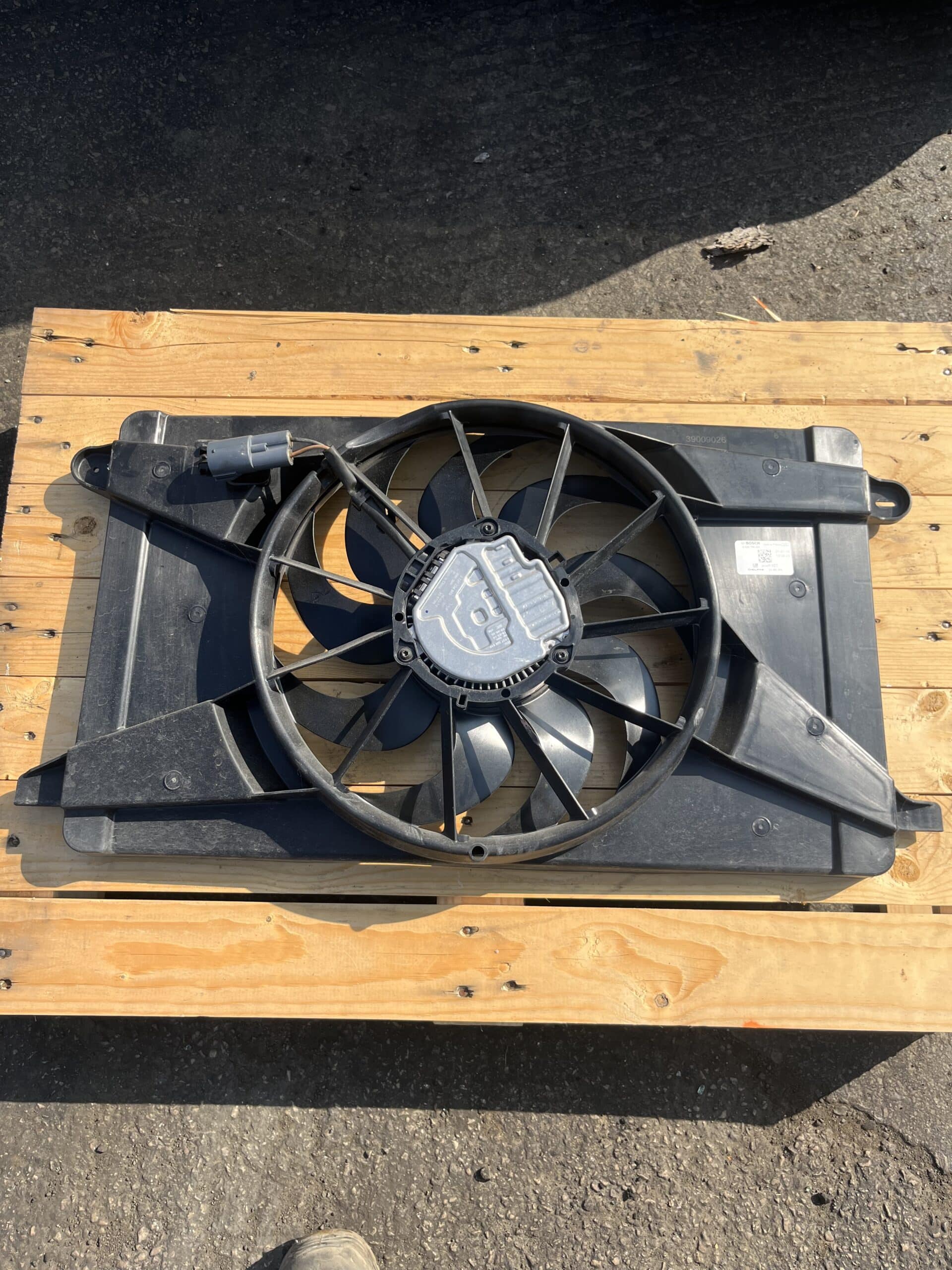 Vauxhall Astra 2015-2021 1.4 Petrol Radiator Fan – 39009027