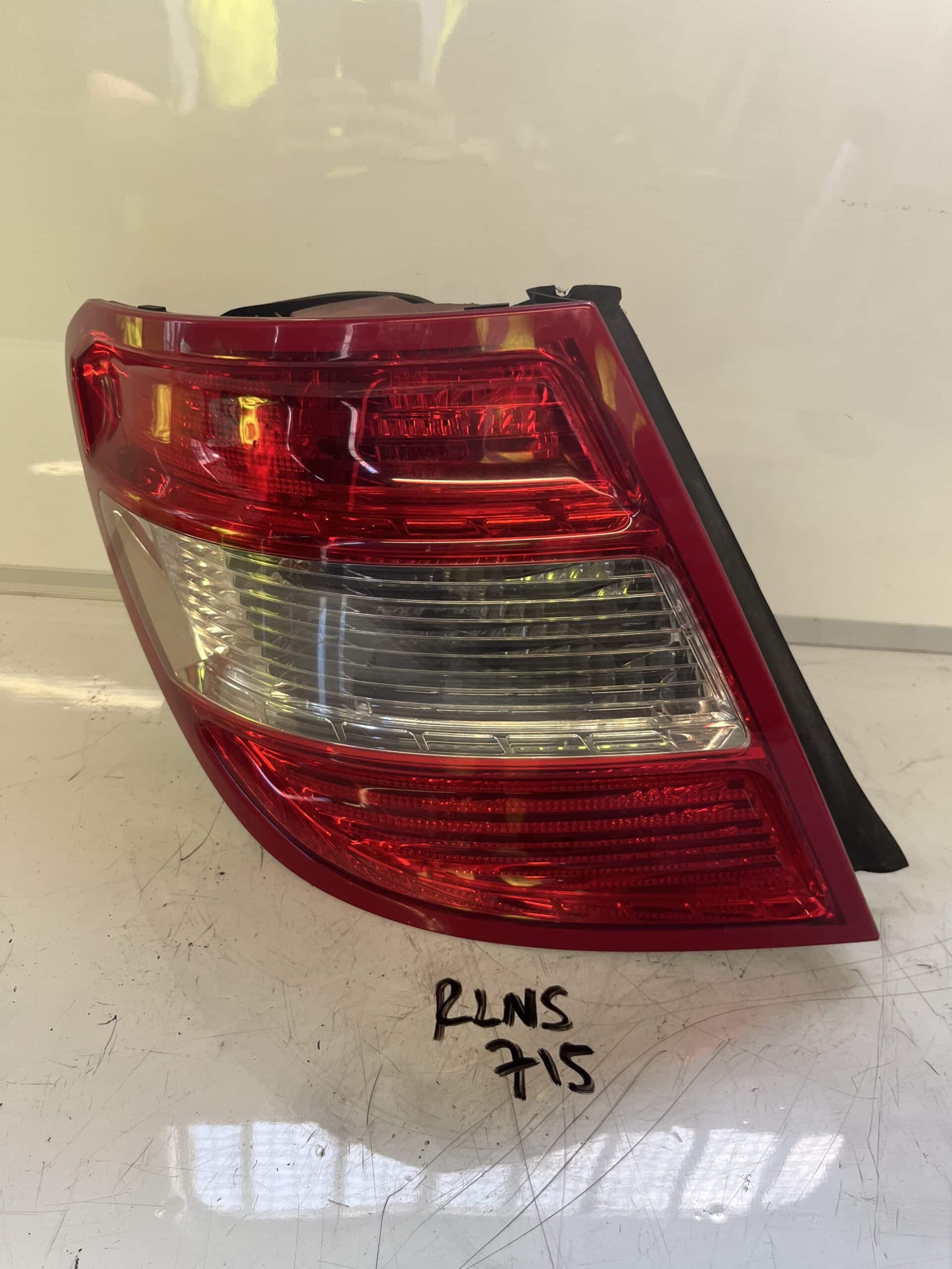 Mercedes C Class 2007-2012 Estate Near Side Taillamp – 2048203564L