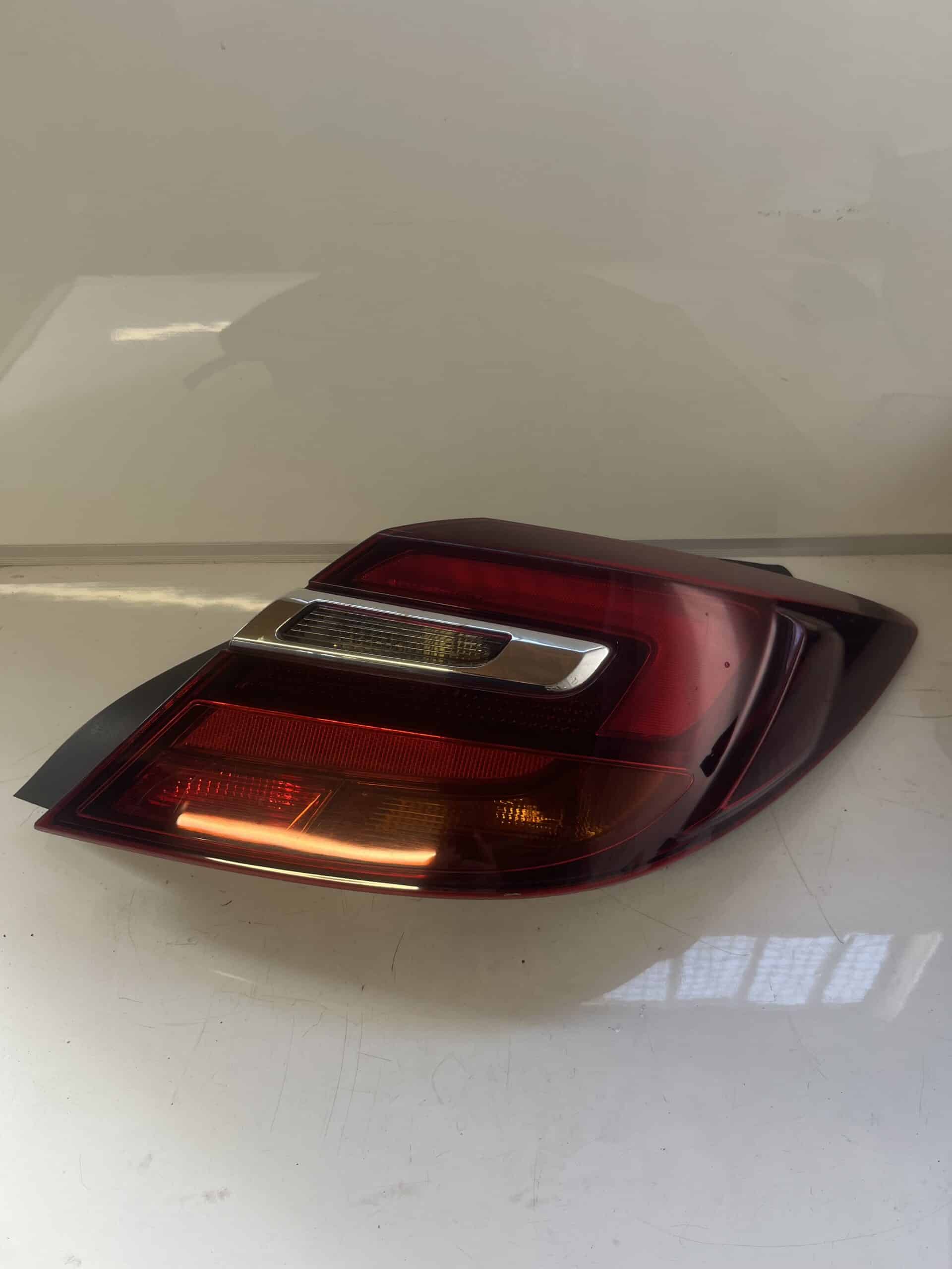 Vauxhall Insignia 2013-2017 Hatchback Off Side Taillamp – 23422536 / 21090214