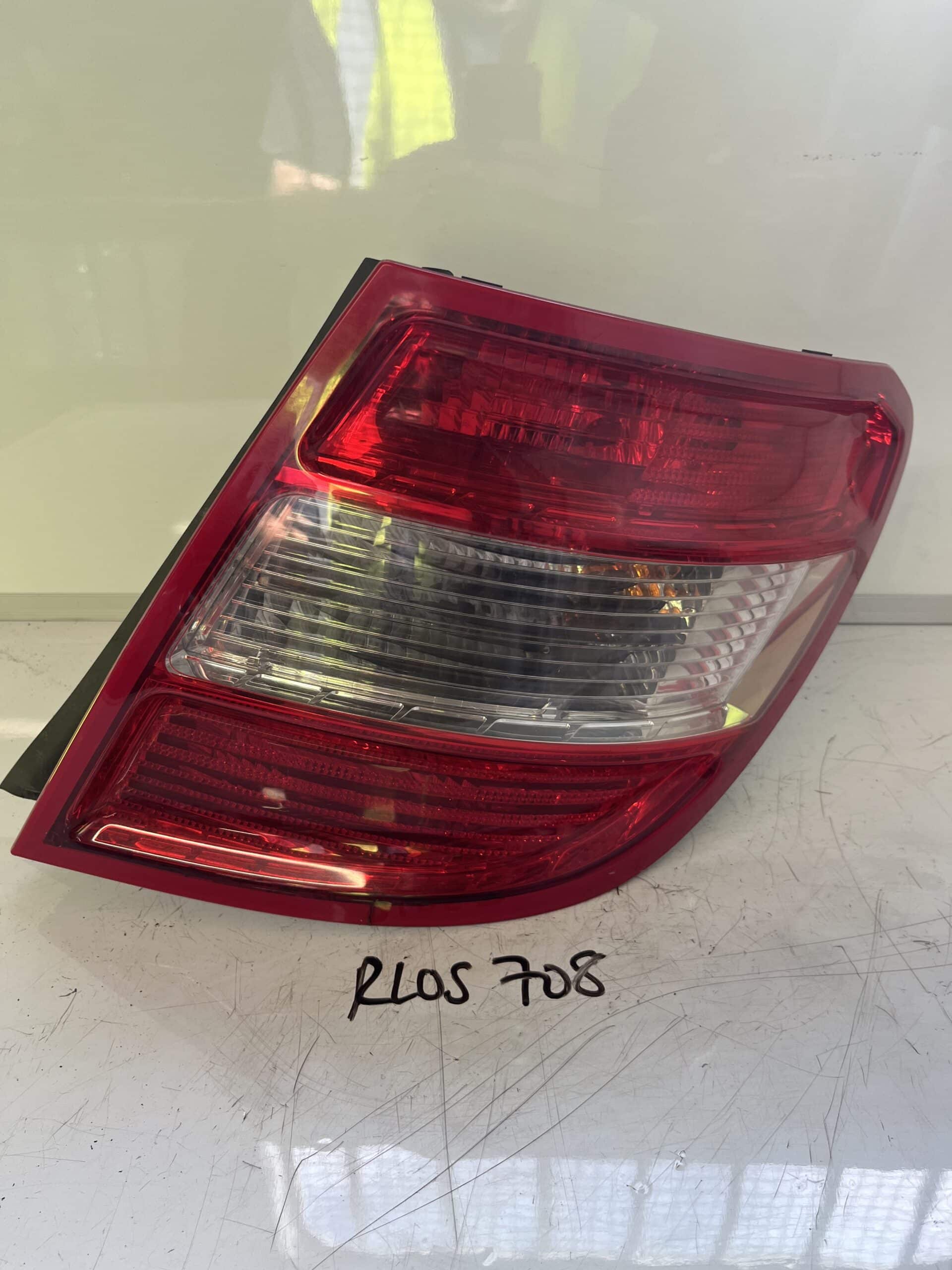Mercedes C Class 2007-2012 Estate Off Side Taillamp – 2048203864R