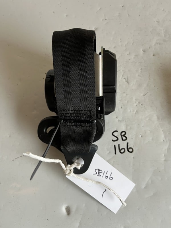 Peugeot 208 2012-2018 3 / 5 Door Hatchback Near Side Rear Seatbelt – 98063162XY