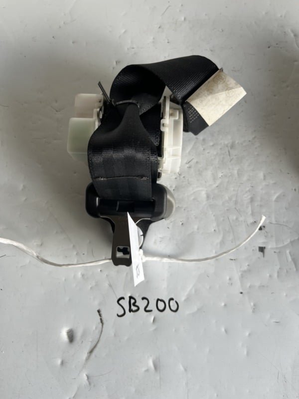 Toyota Yaris 2006-2011 Hatchback Near Side Rear Seatbelt – 7M8450