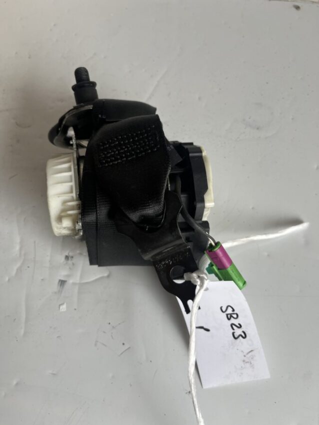 Skoda Fabia 2007-2014 5 Door Hatchback / Estate Near Side Front Seatbelt – 5J2857701A