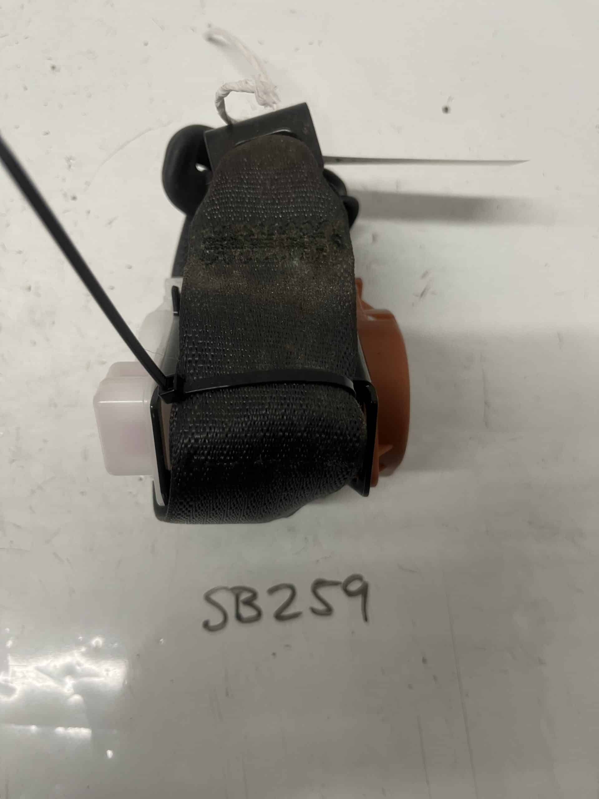Vauxhall Mokka 2012-2018 5 Door Hatchback Near Side Rear Seatbelt – 95403031