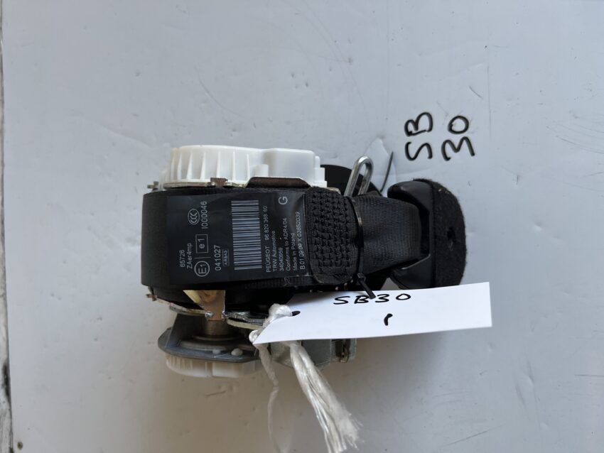 Peugeot 3008 2008-2014 5 Door MPV Near Side Front Seatbelt – 9682036880