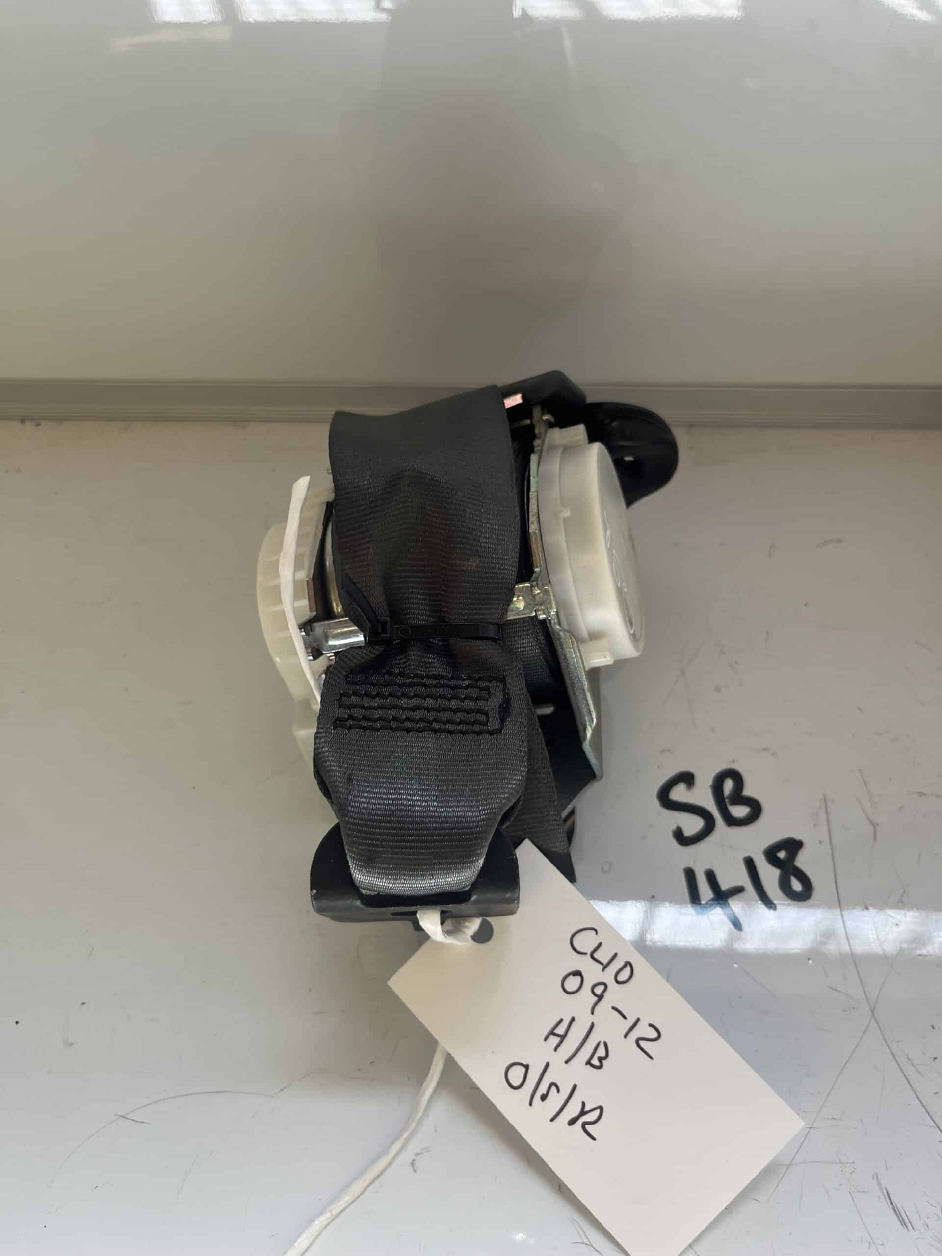 Renault Clio 2009-2012 Hatchback Off Side Rear Seatbelt – 34003230