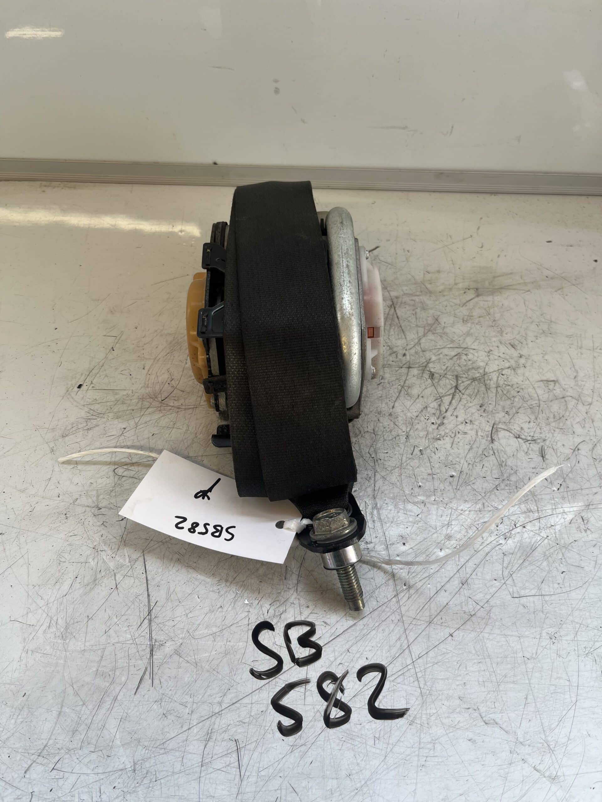 Nissan Note 2006-2013 5 Door Hatchback Near Side Front Seatbelt – 86885-BH00A