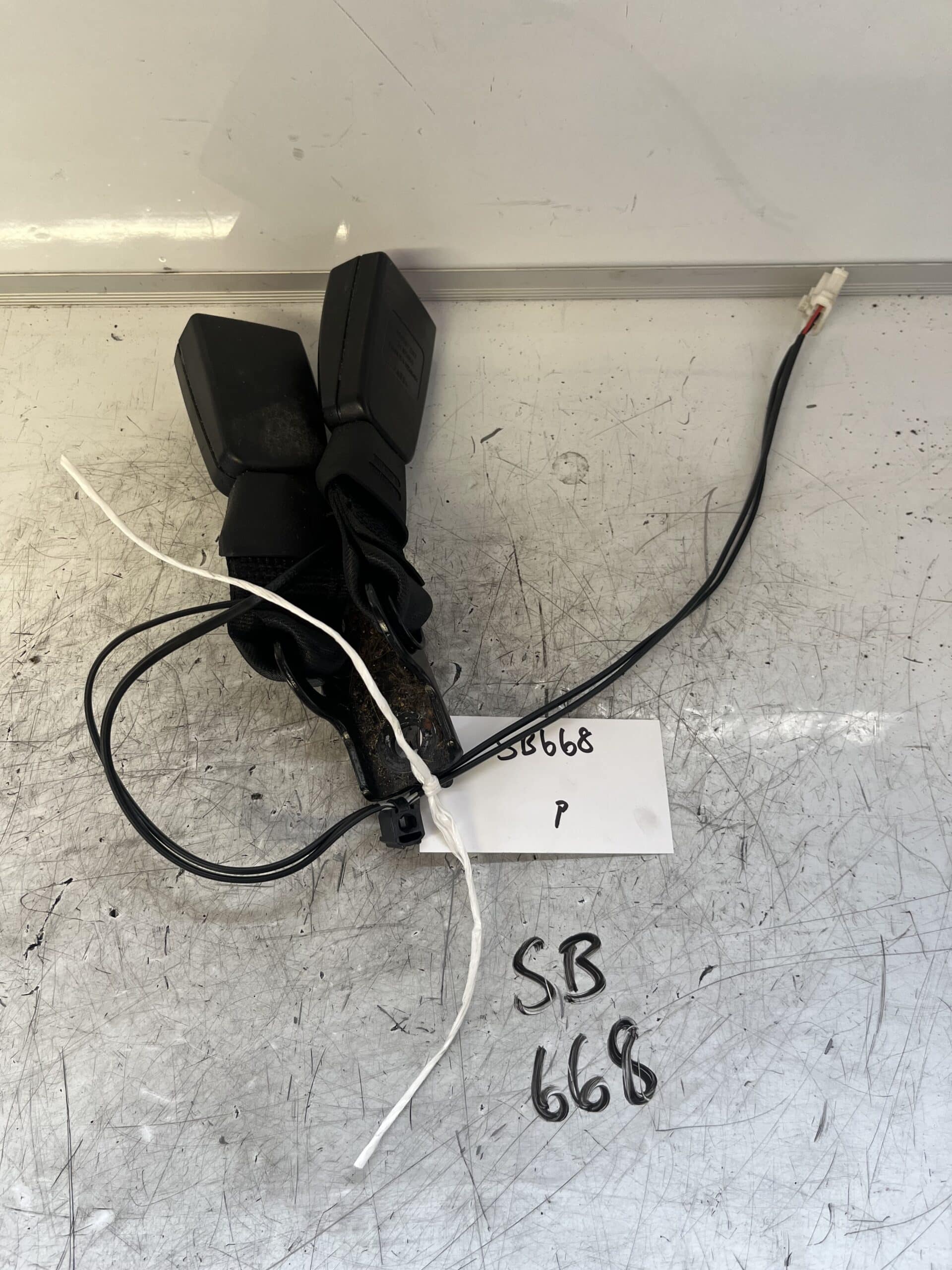 Citroen C4 Cactus 2014-2018 5 Door Hatchback Off Side Rear Double Seatbelt Anchor