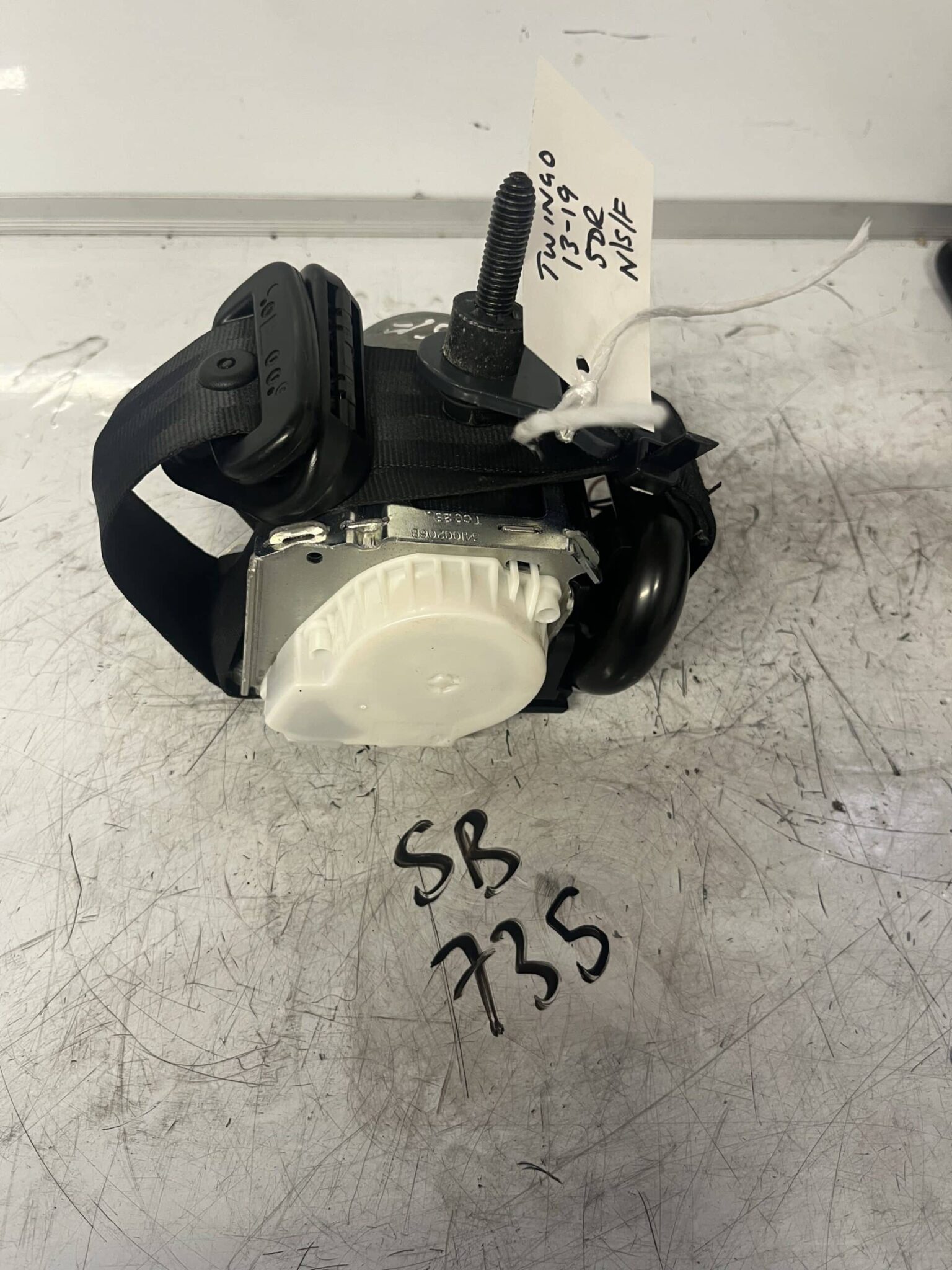 Renault Twingo 2013-2019 5 Door Hatchback Near Side Front Seatbelt – 868856414R