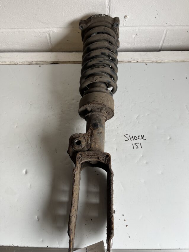 Volkswagen Touareg 2002-2010 2.5 TDI Near Side Front Shock Absorber – 7L6413031L