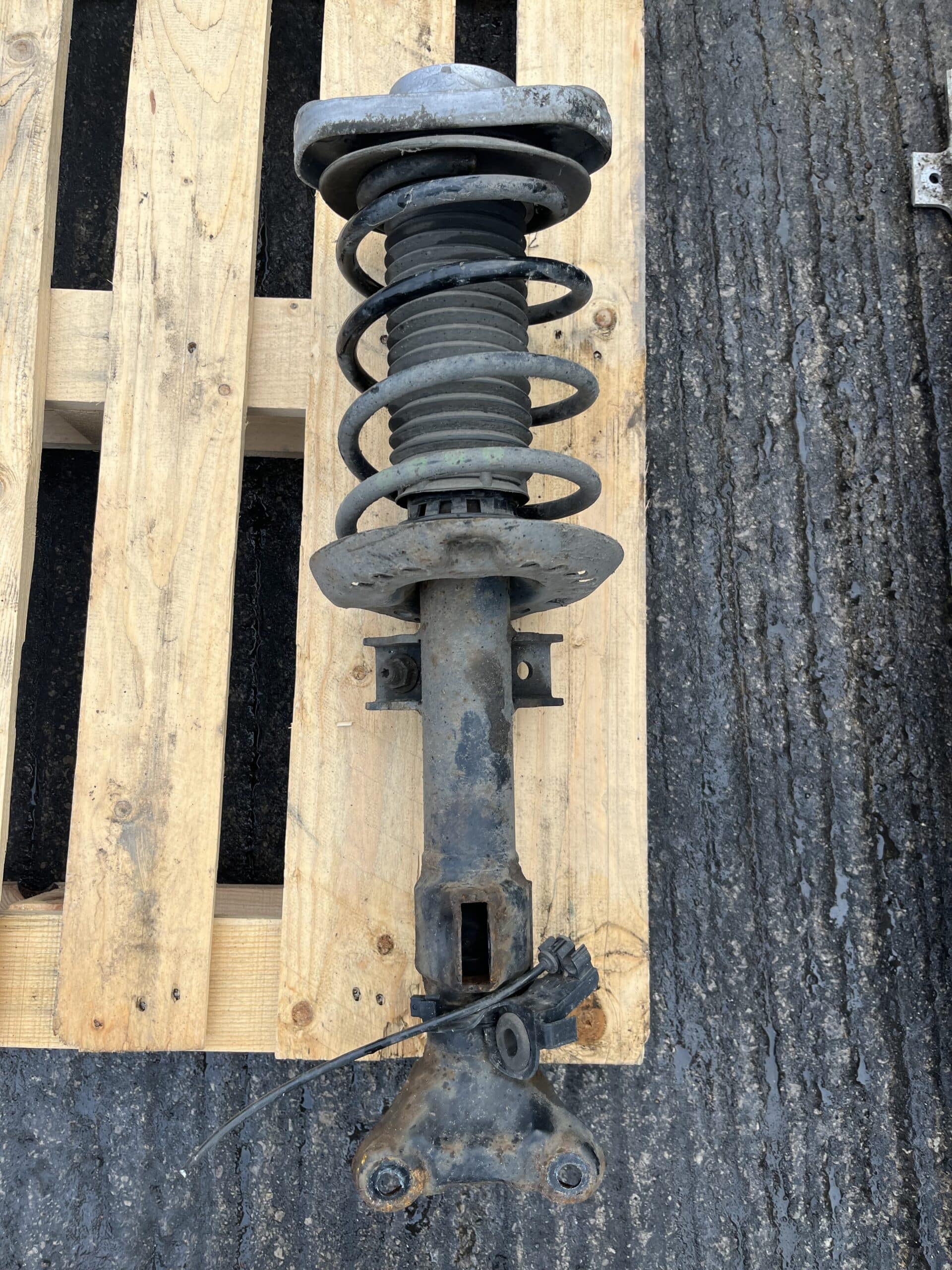 Mercedes E Class 2009-2014 Diesel Off Side Front Shock Absorber – A2123201138