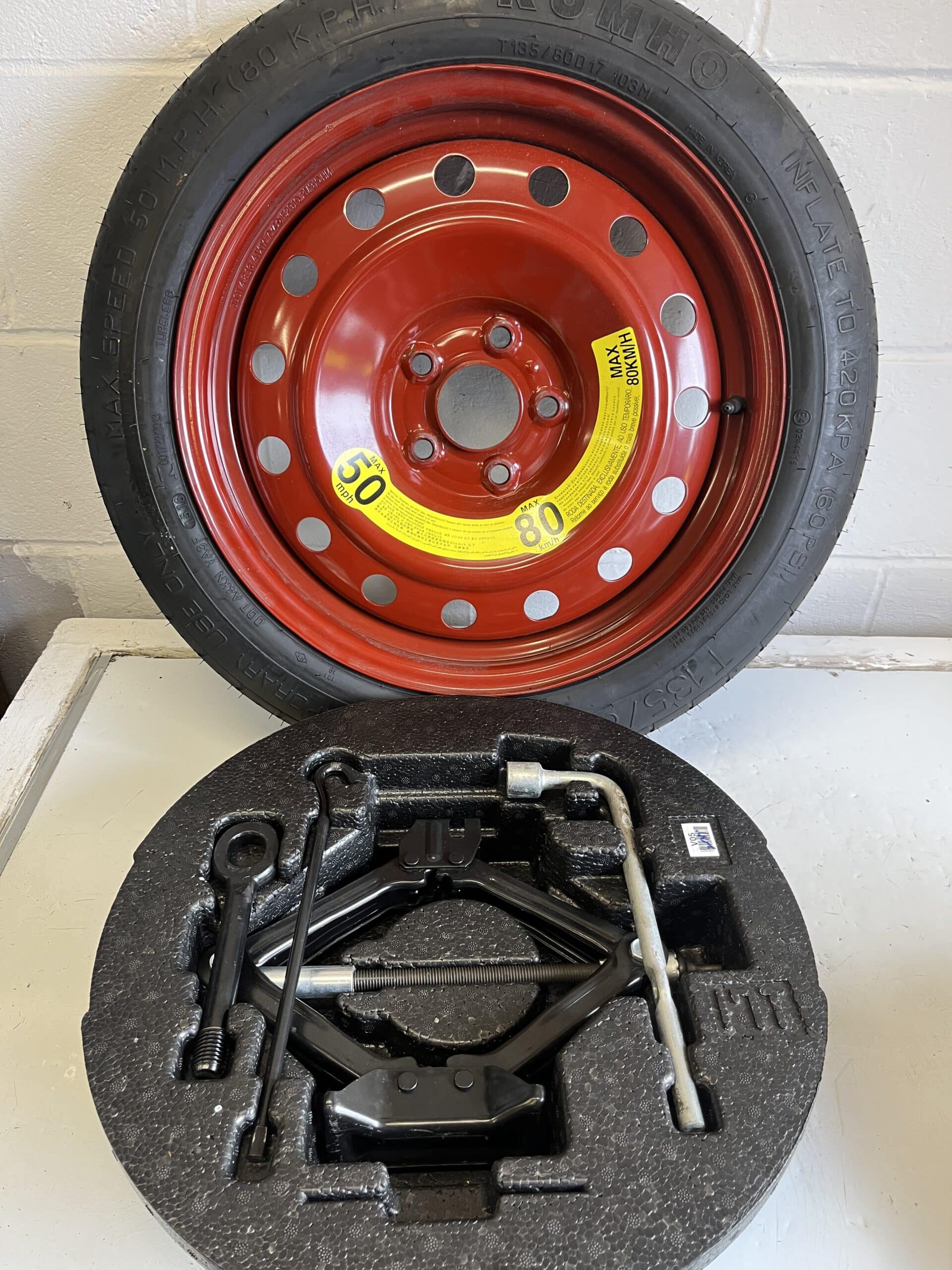 Hyundai i40 2012-2018 Space Saver / Spare Wheel / Jack Kit – 135-80-17