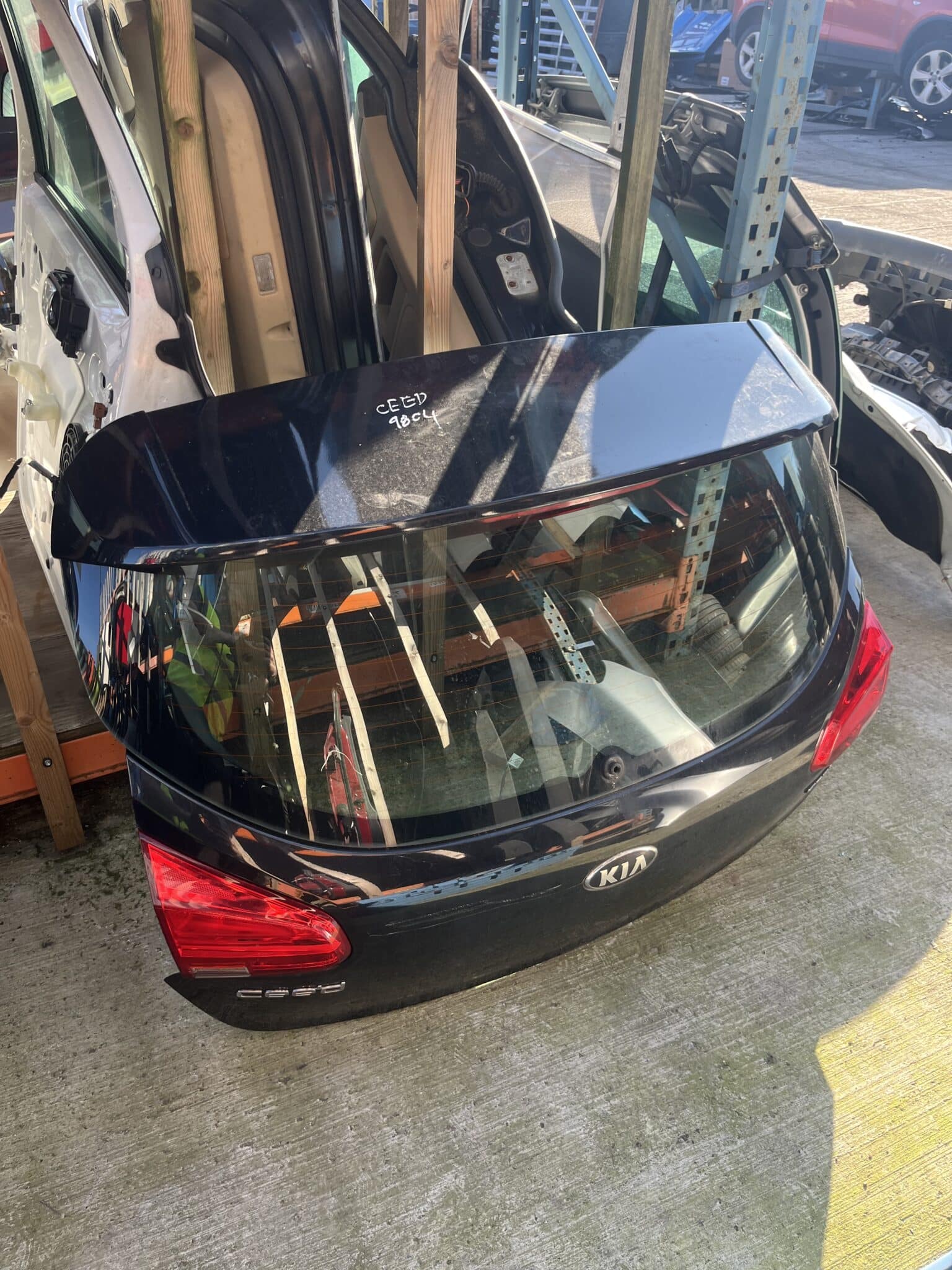 KIA Ceed 2012-2017 5 Door Hatchback Tailgate – Black ( Call Office For Delivery Quote )