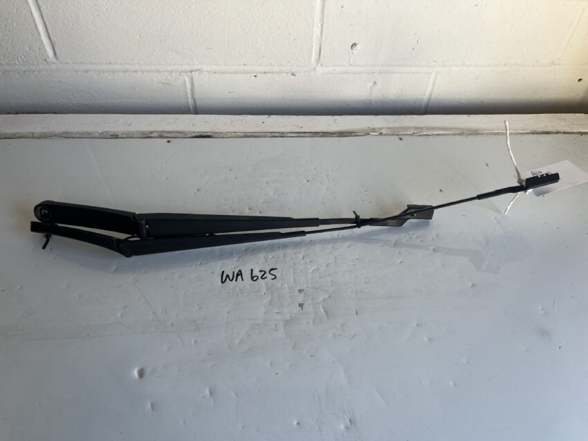 Volkswagen Polo 2017-2023 Hatchback Front Wiper Arms – PAIR
