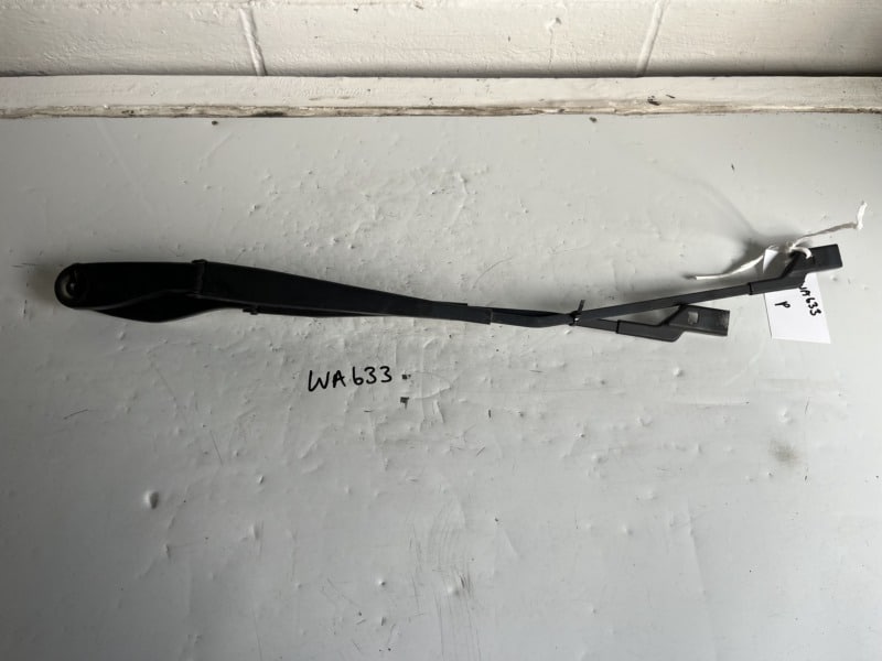 Volvo C30 2006-2010 Front Wiper Arms – PAIR