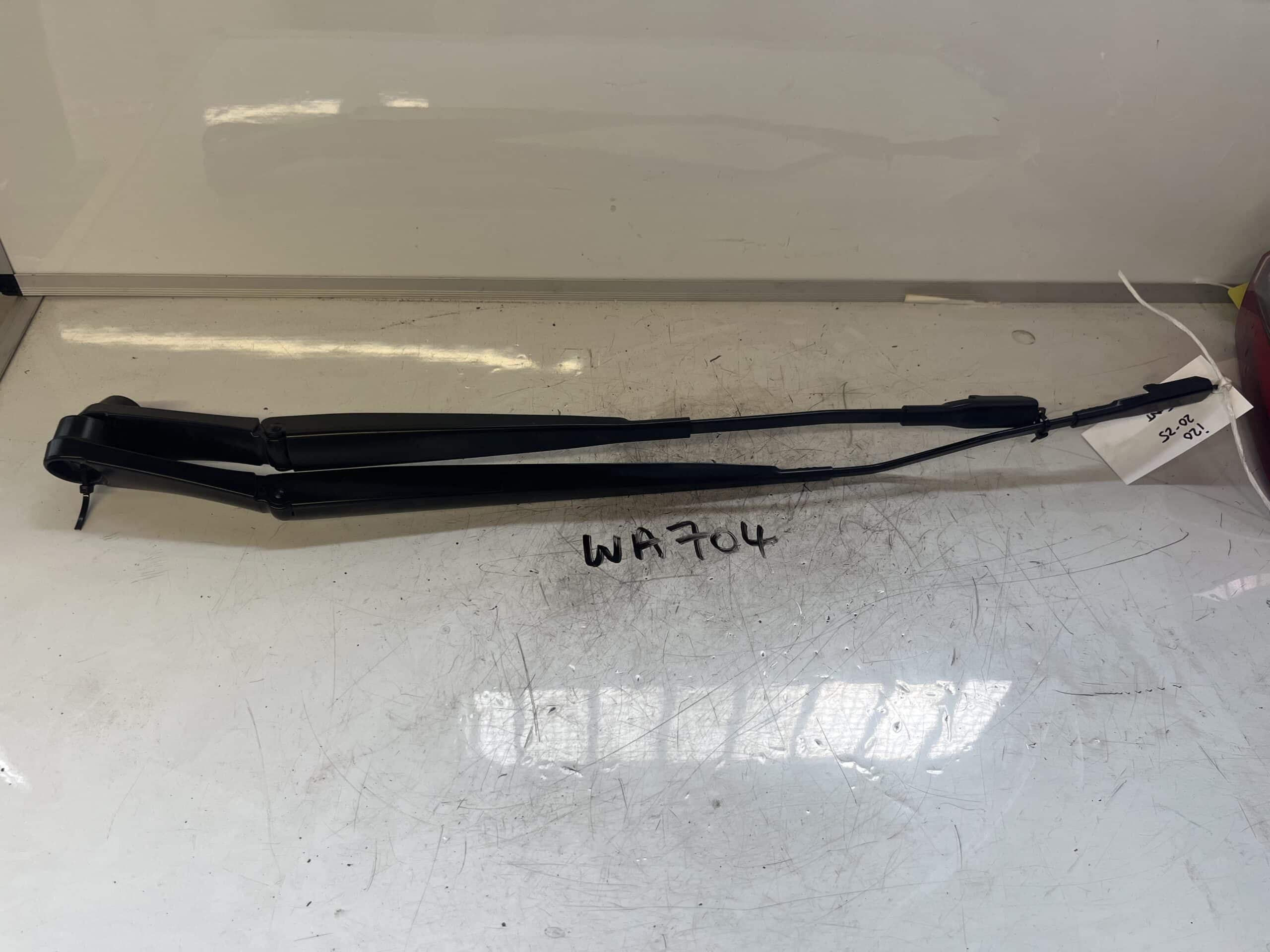 Hyundai i20 2020-2025 Front Wiper Arms – PAIR