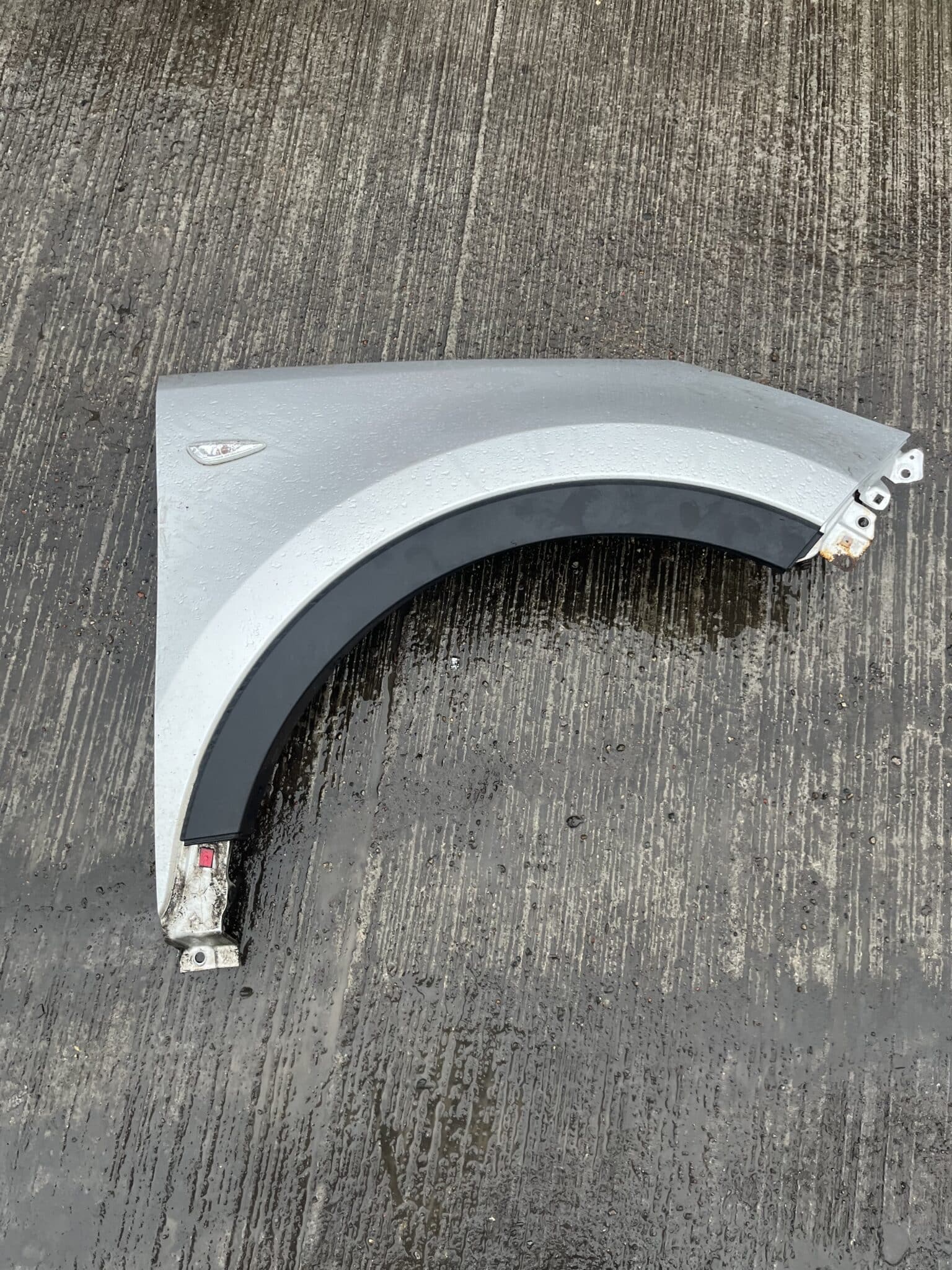 Kia Sportage 2010-2016 Off Side Wing – Silver