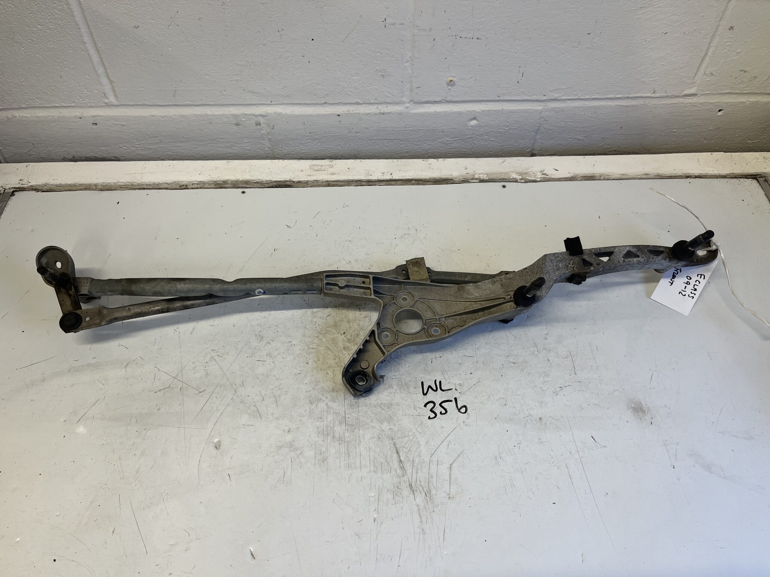 Mercedes E Class 2009-2012 Front Wiper Linkage