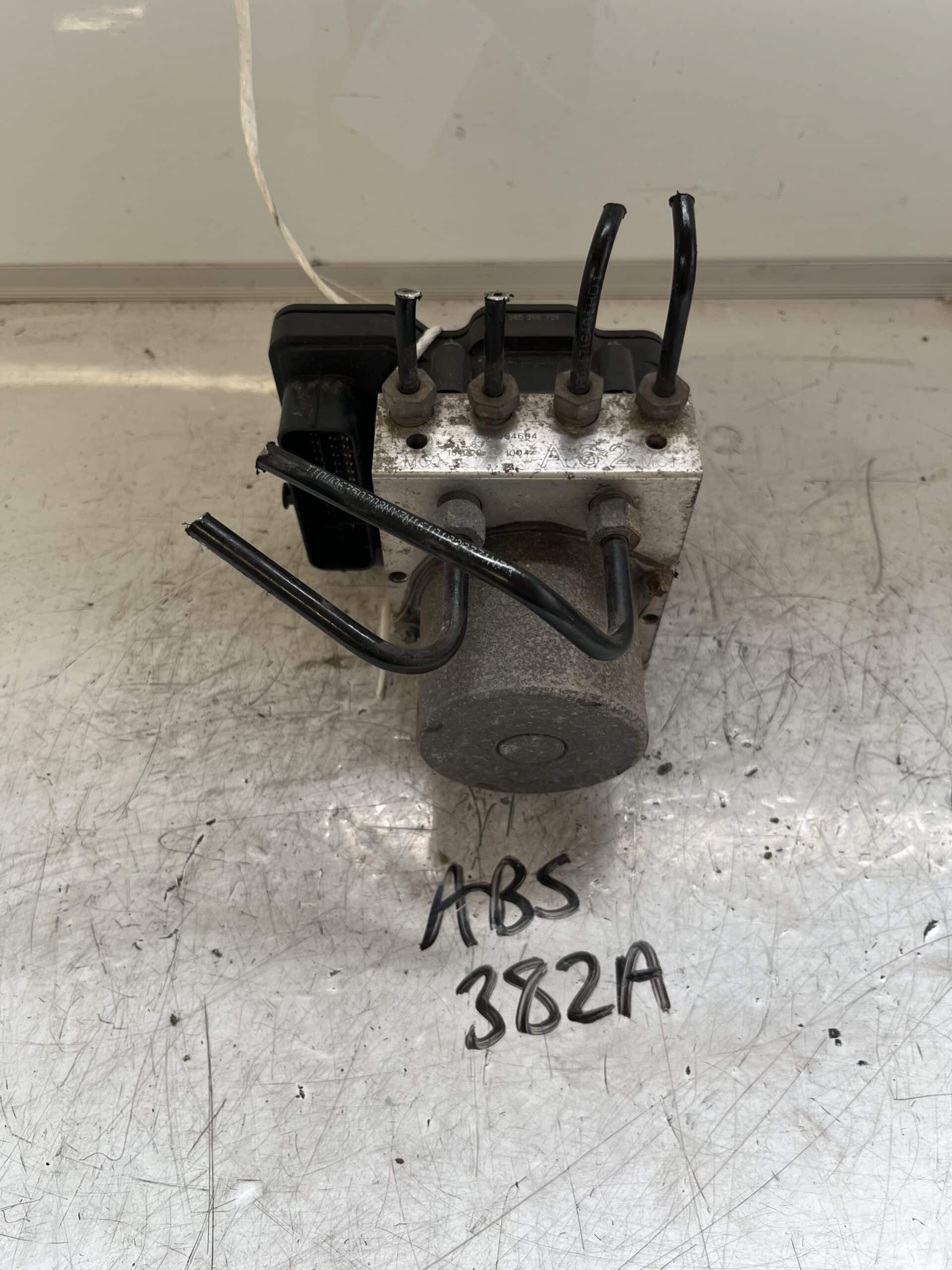 Vauxhall Astra 2015-2021 ABS Pump – 39064664