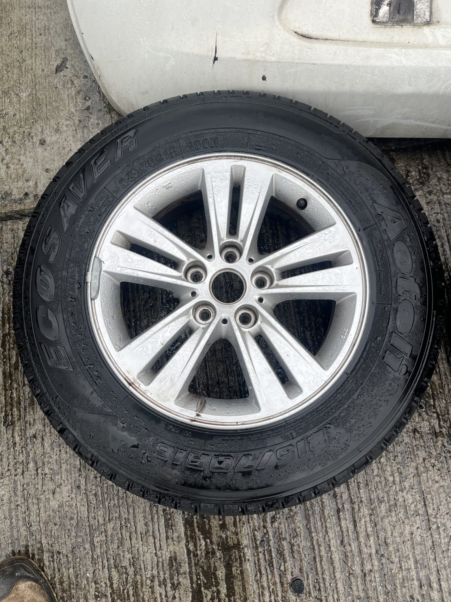 KIA Sportage 2010-2016 Single 16″ Alloy Wheel And Tyre – 215/70/16