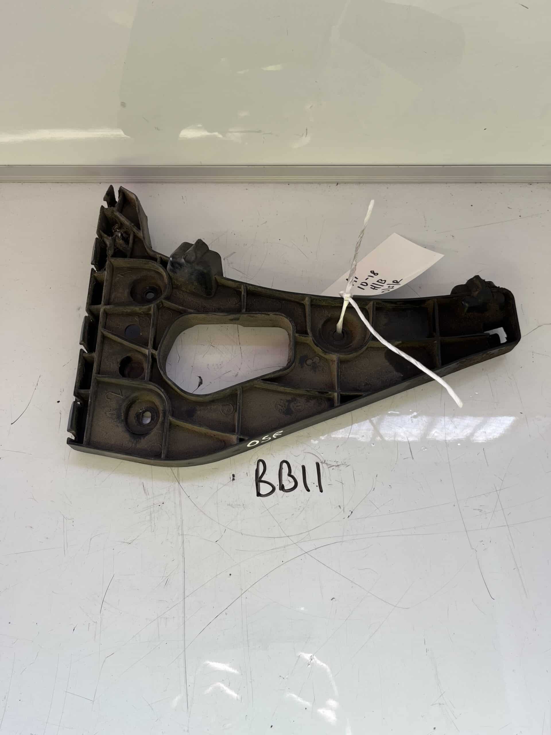 Audi A1 2010-2018 Hatchback Off Side Rear Bumper Bracket – 8X0807378