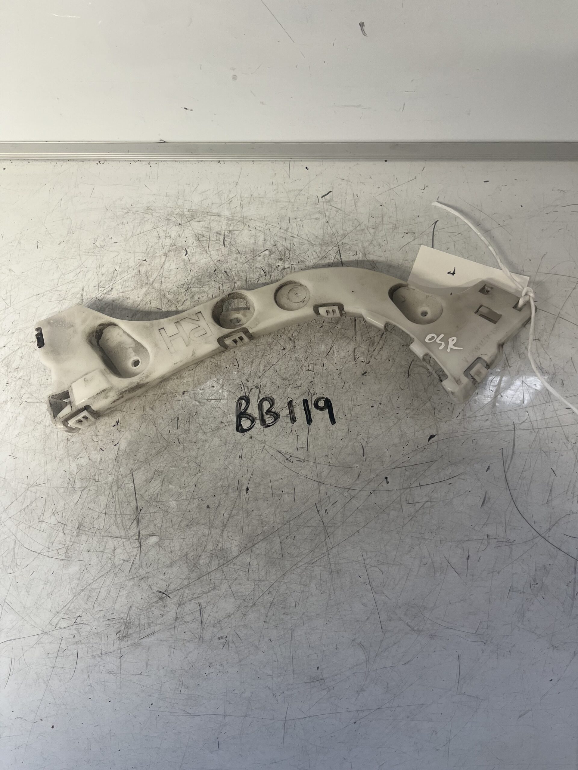 Ford Focus 2011-2015 5 Door Hatchback Off Side Rear Bumper Bracket – BM51-A17E850-A
