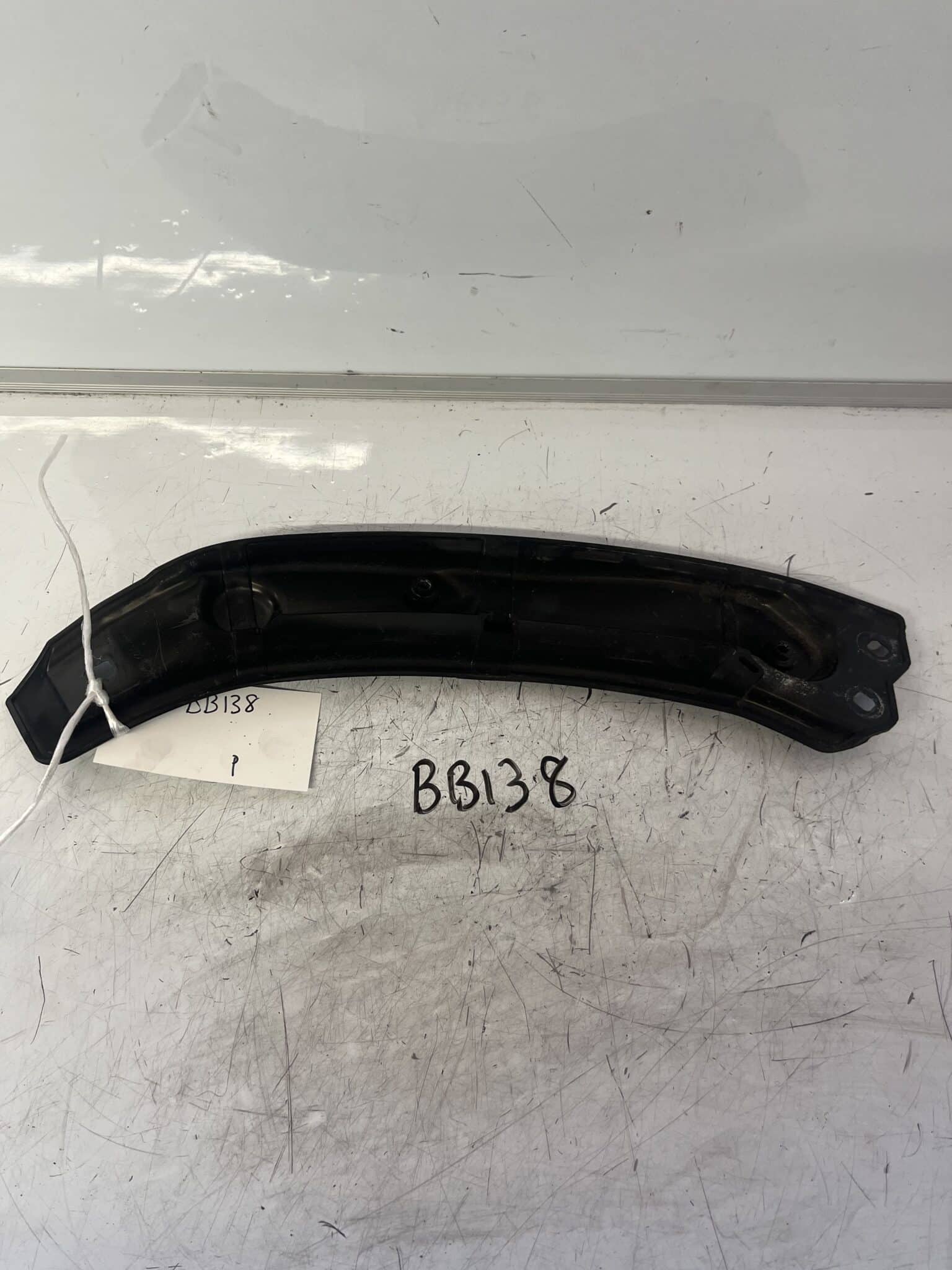 Audi Q3 2011-2015 Off Side Headlamp Bracket – 8U0805932