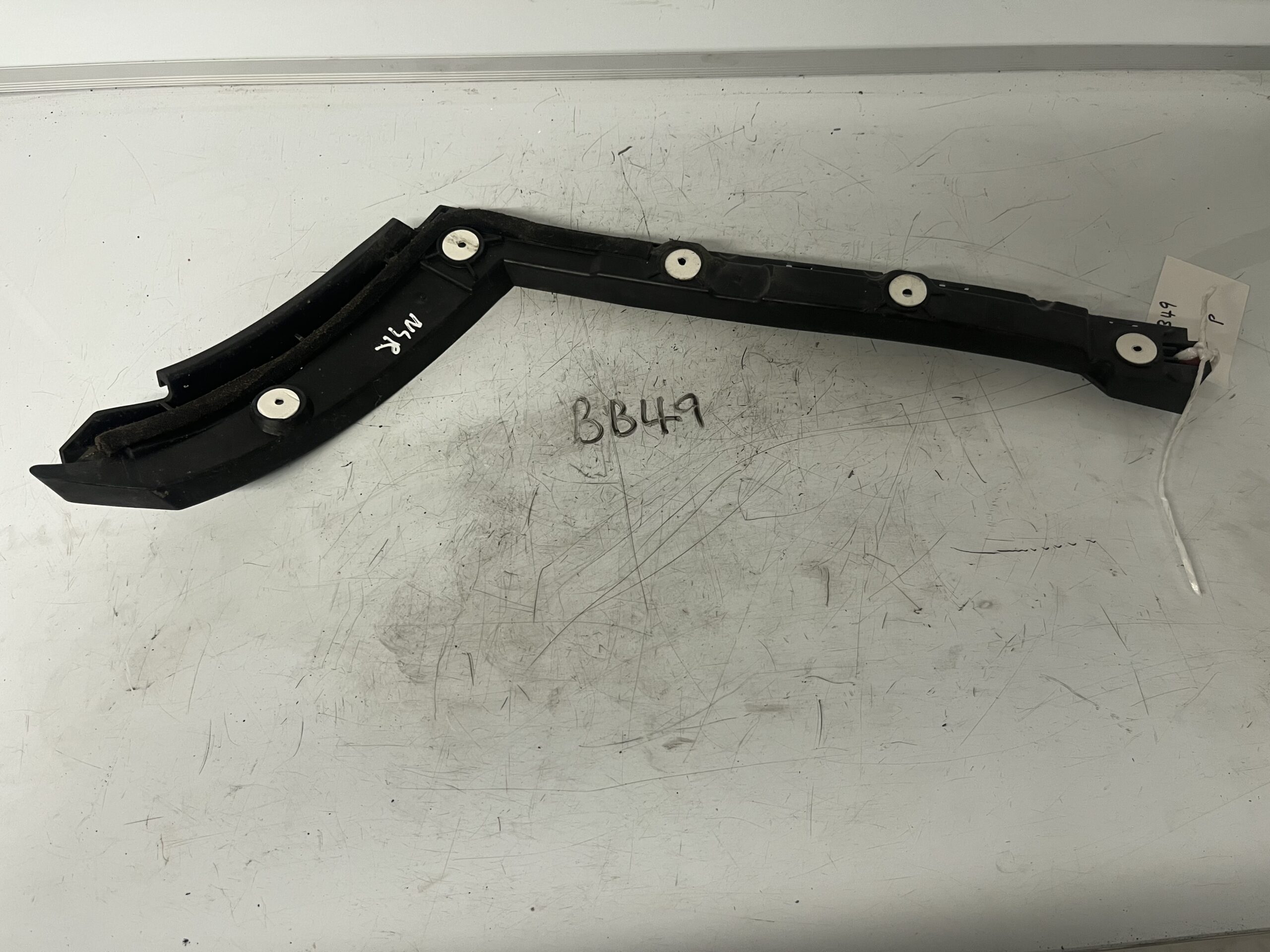 Vauxhall Insignia 2013-2017 5 Door Hatchback Near Side Rear Bumper Bracket – 22793773