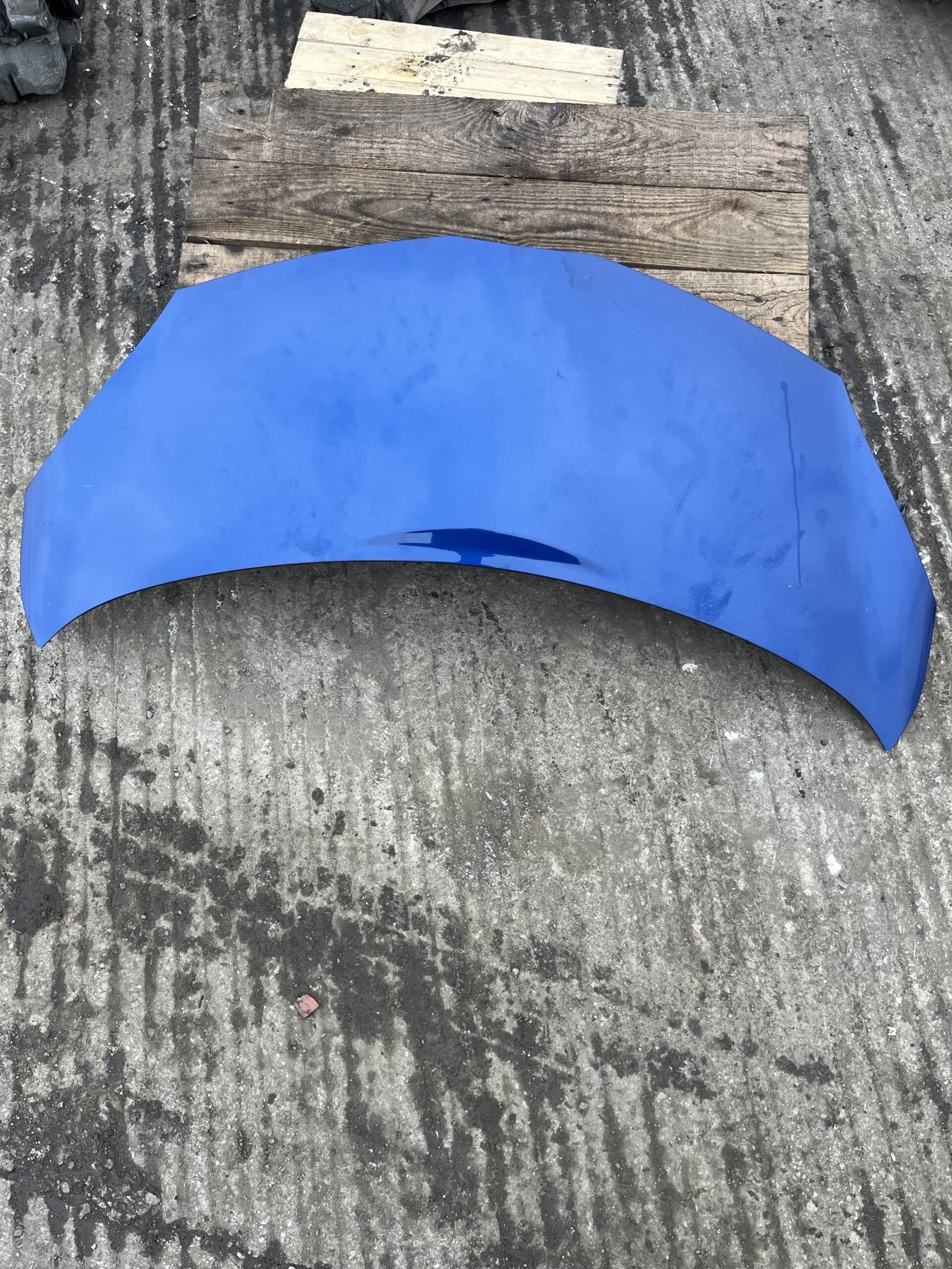Toyota Aygo 2005-2012 Bonnet – Blue 8M6 Colour Code  ( Call Office For Delivery Quote )