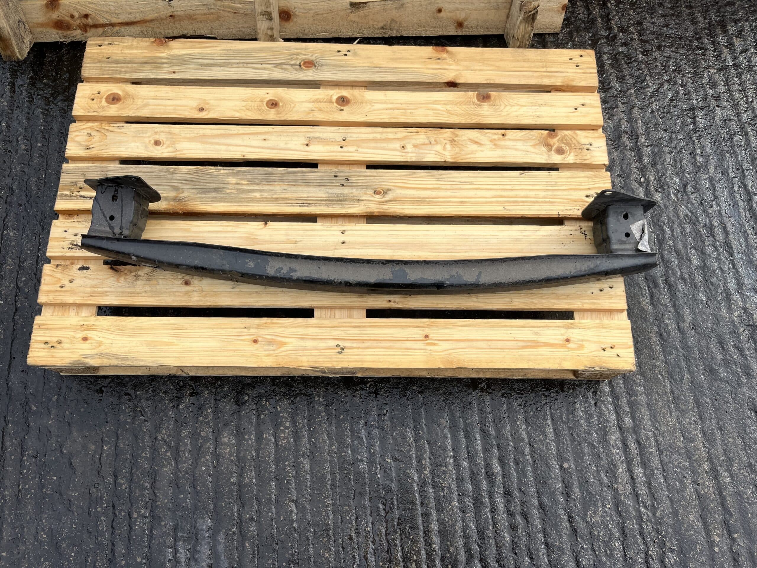 Skoda Rapid 2013-2019 5 Door Hatchback Rear Bumper Reinforcer / Crash Bar