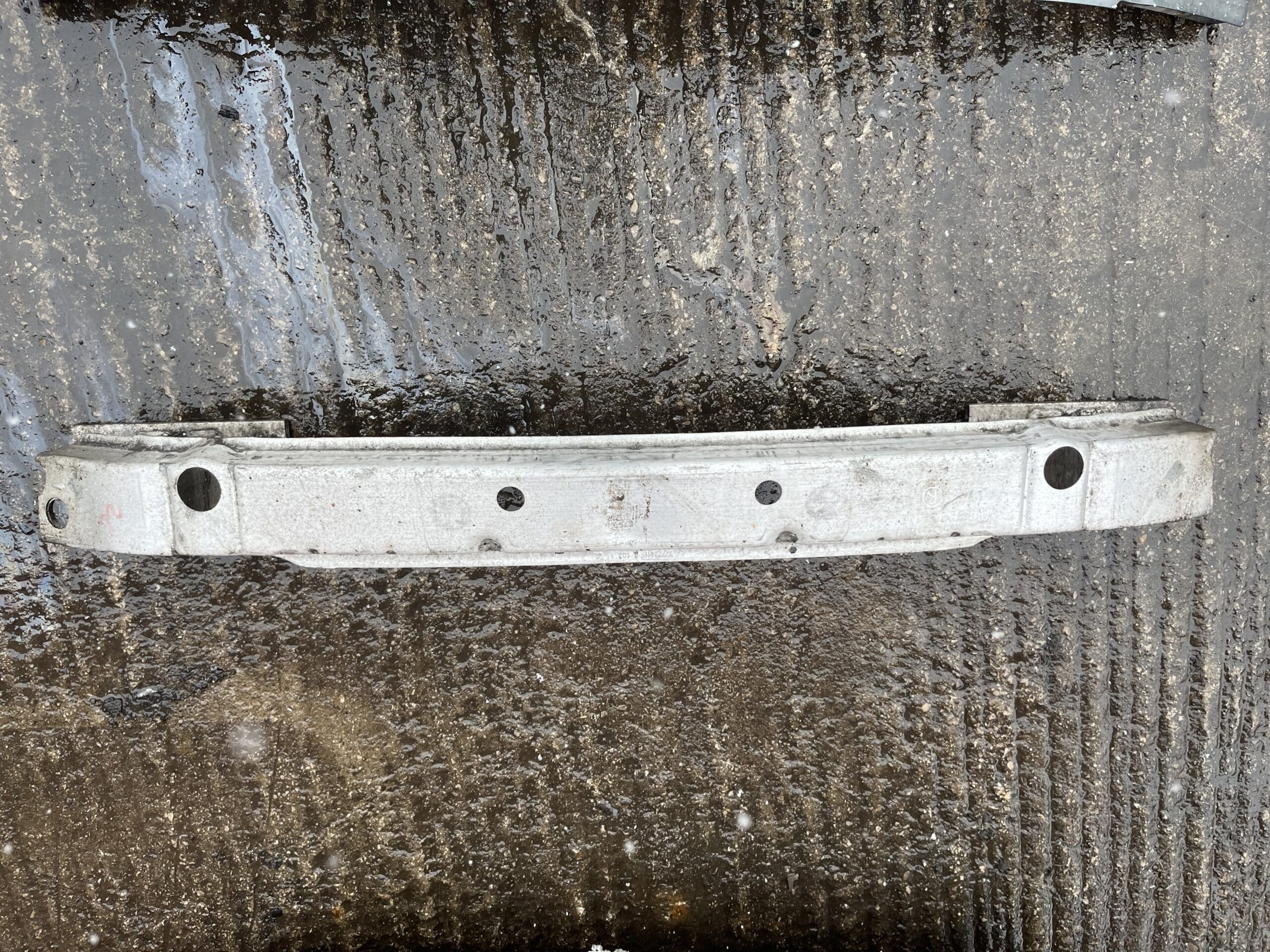 Vauxhall Insignia 2009-2013 Hatchback Rear Bumper Reinforcer / Crash Bar