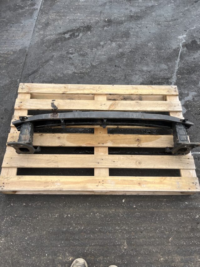 Skoda Superb 2008-2012 Front Bumper Reinforcer / Crash Bar