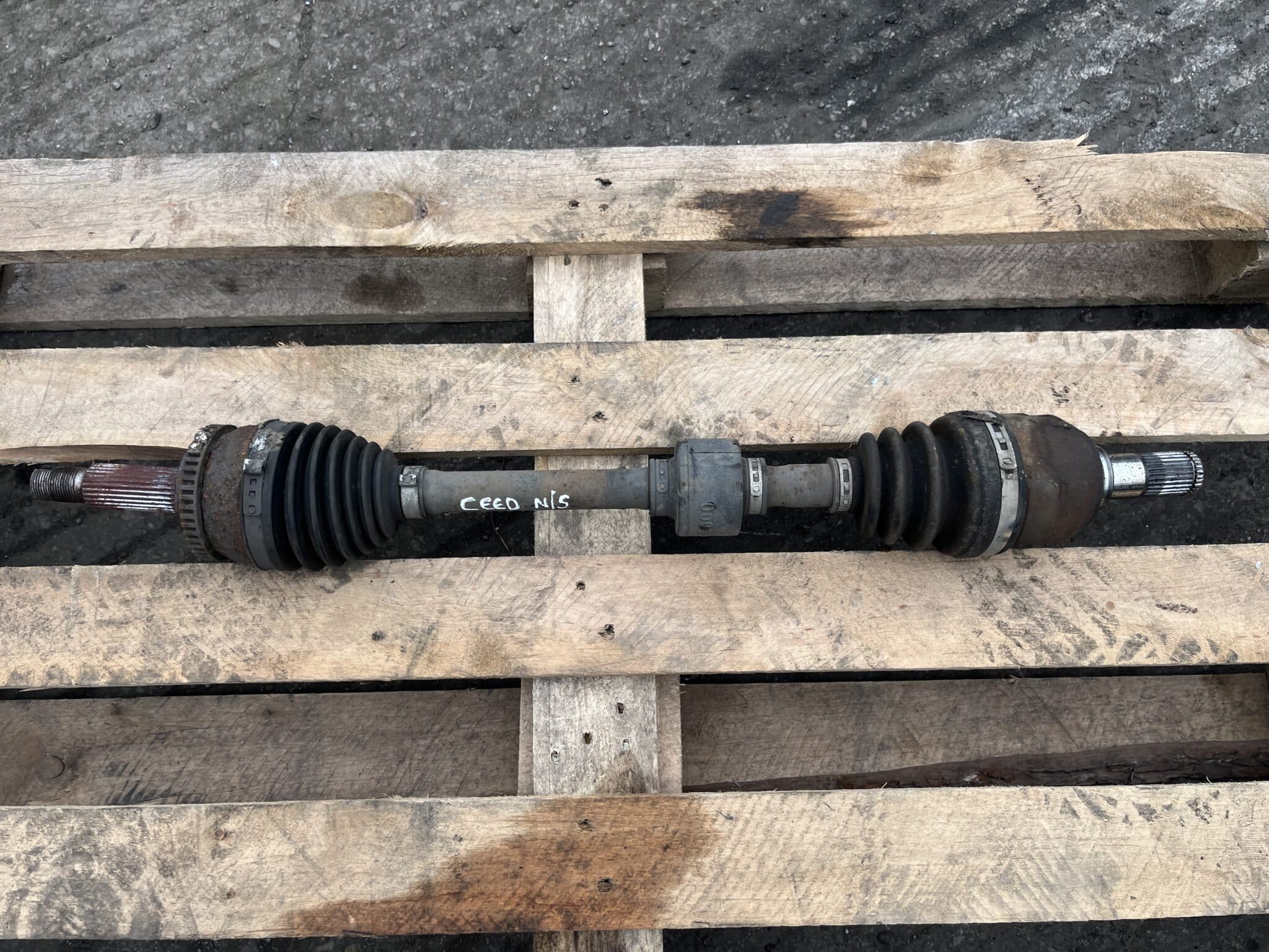 KIA Ceed 2012-2017 1.4 Diesel 6 Speed Manual Near Side Driveshaft